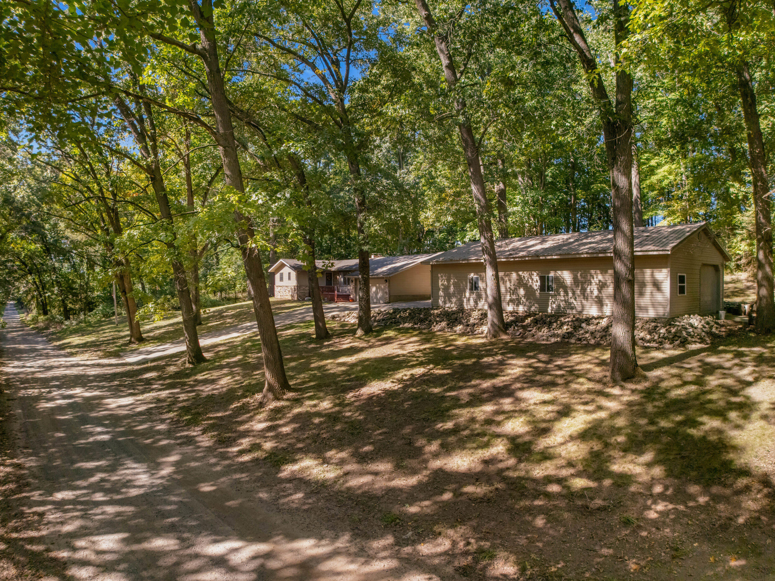 5660 Bean Road Property Photo 3