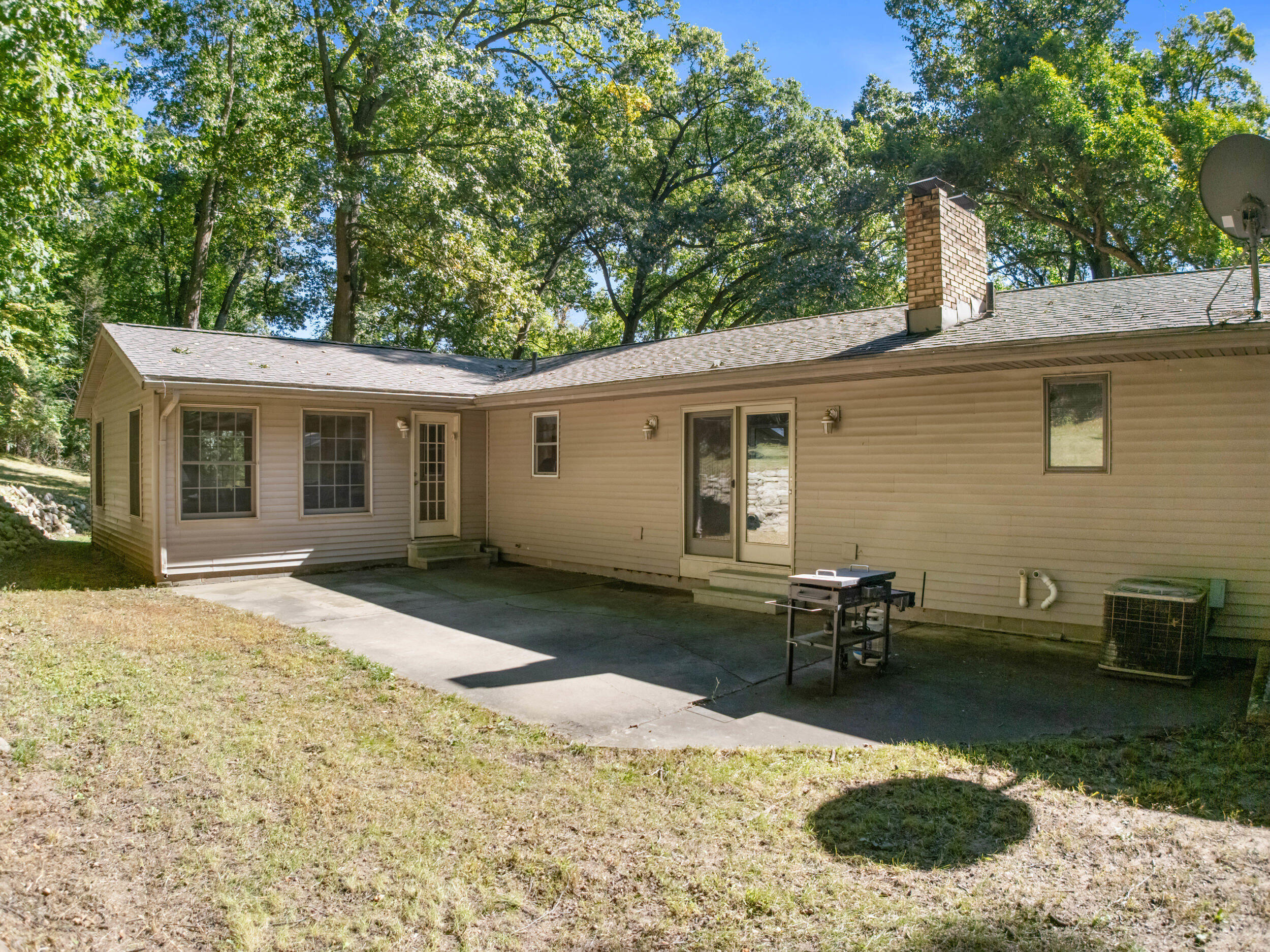 5660 Bean Road Property Photo 8