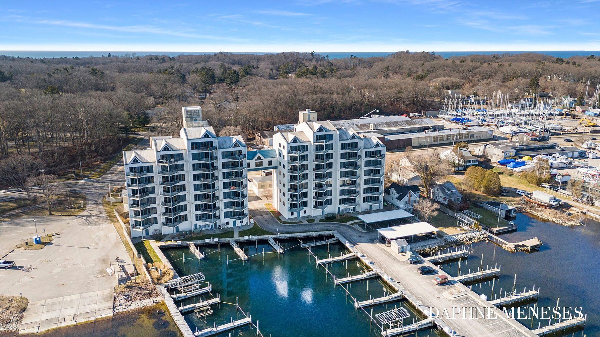 2964 Lakeshore Drive #e403 Property Photo 7