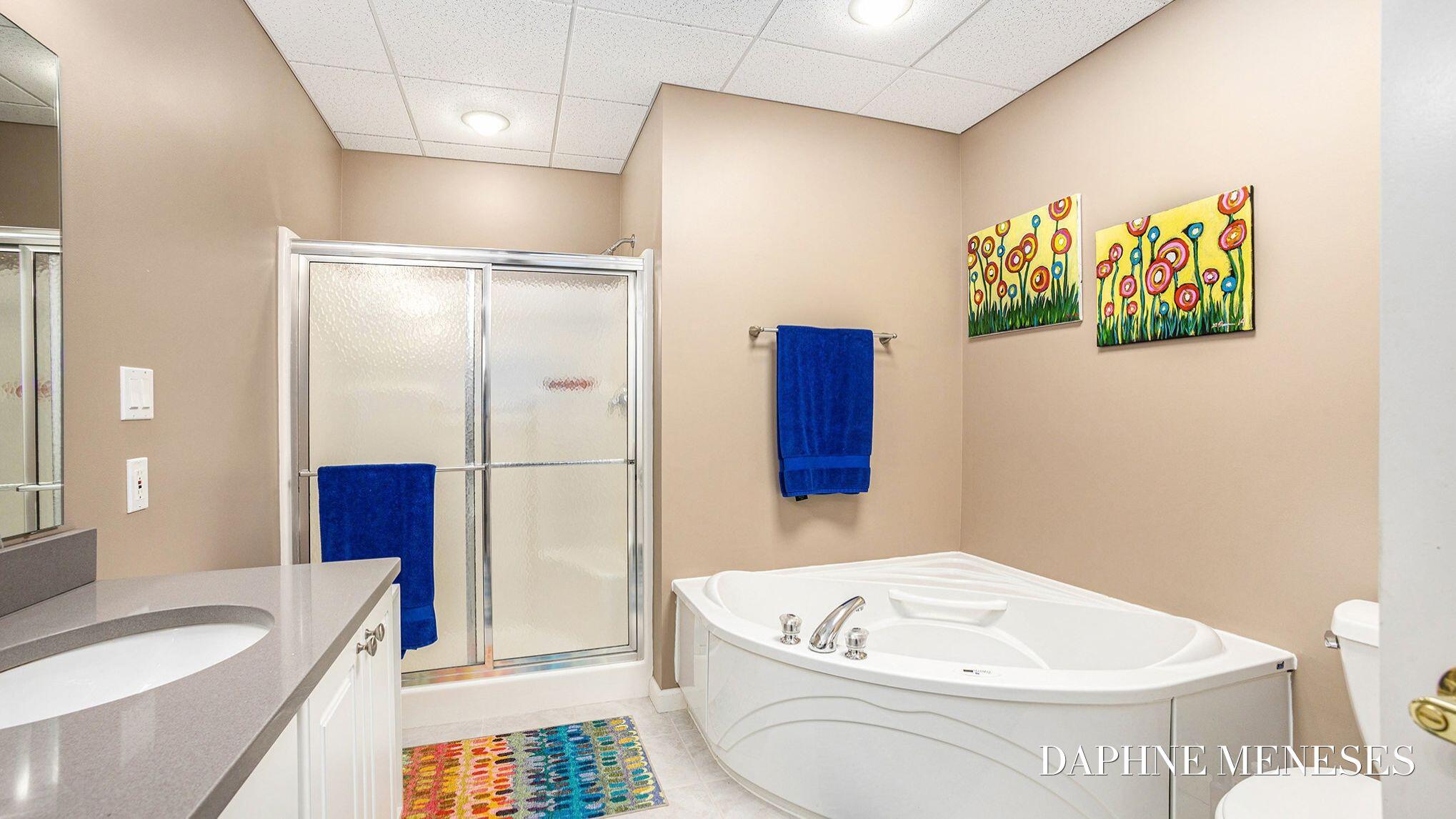 2964 Lakeshore Drive #e403 Property Photo 27
