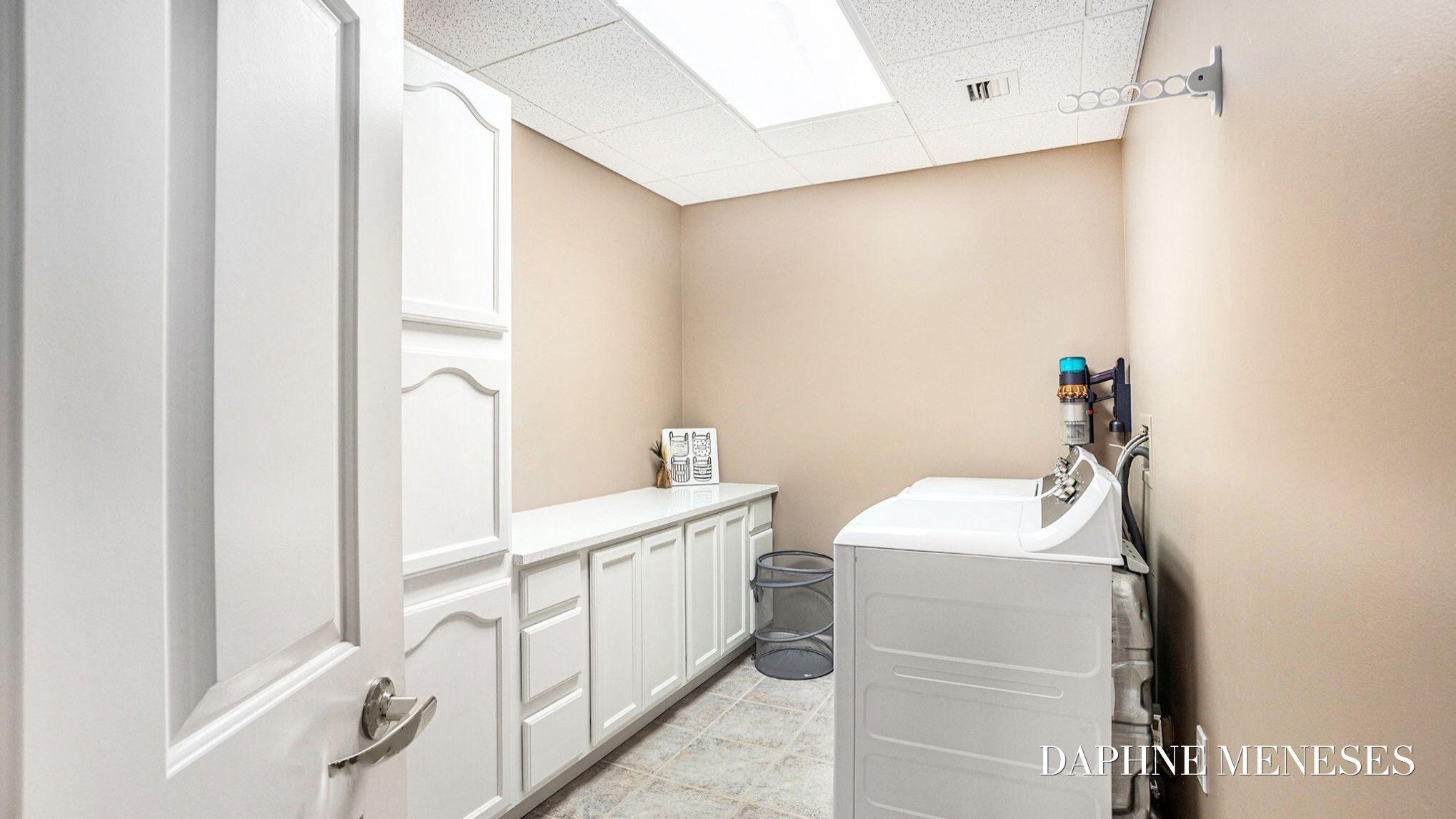 2964 Lakeshore Drive #e403 Property Photo 31