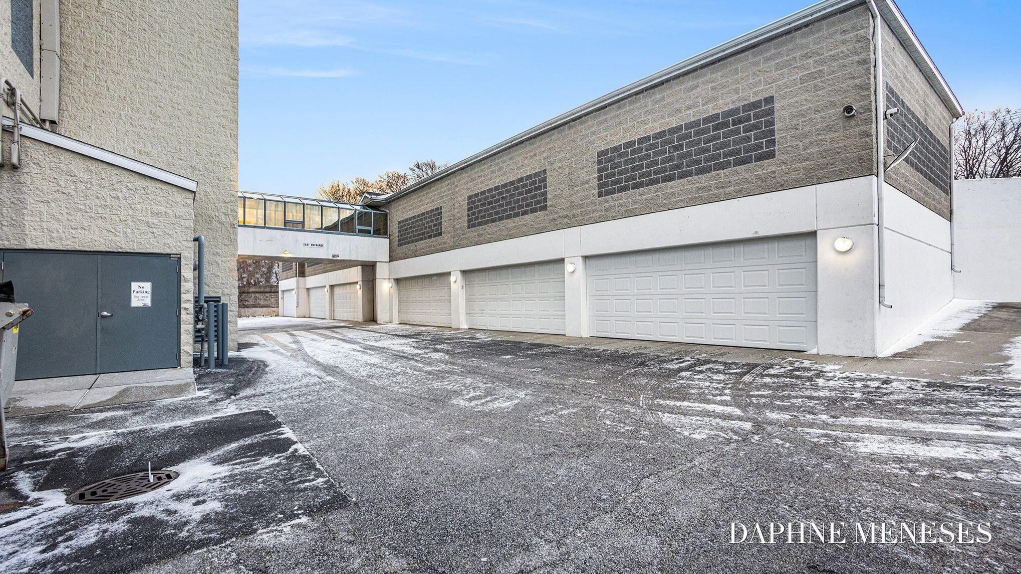 2964 Lakeshore Drive #e403 Property Photo 35