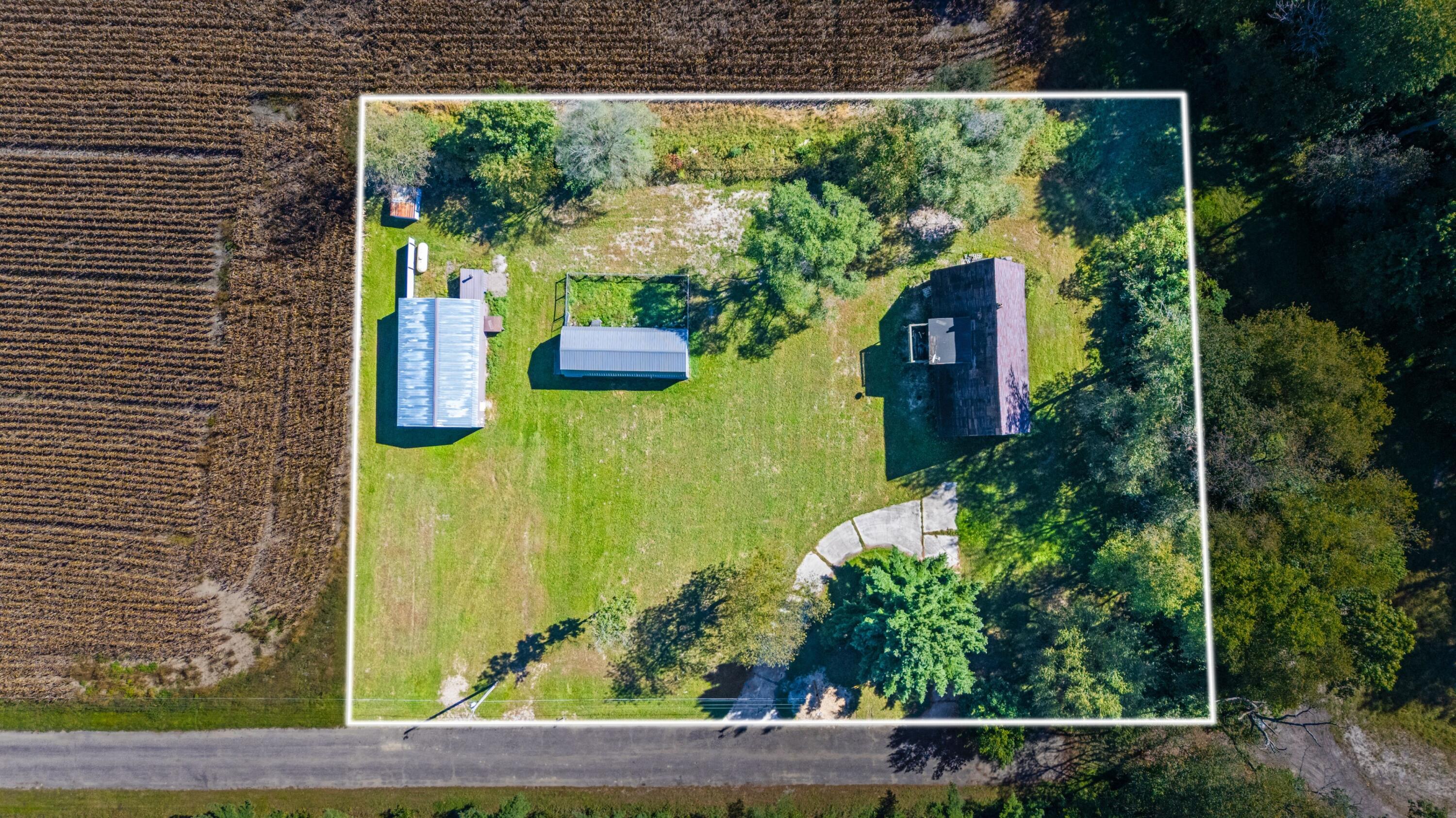 1133 Giles Road Property Photo 1