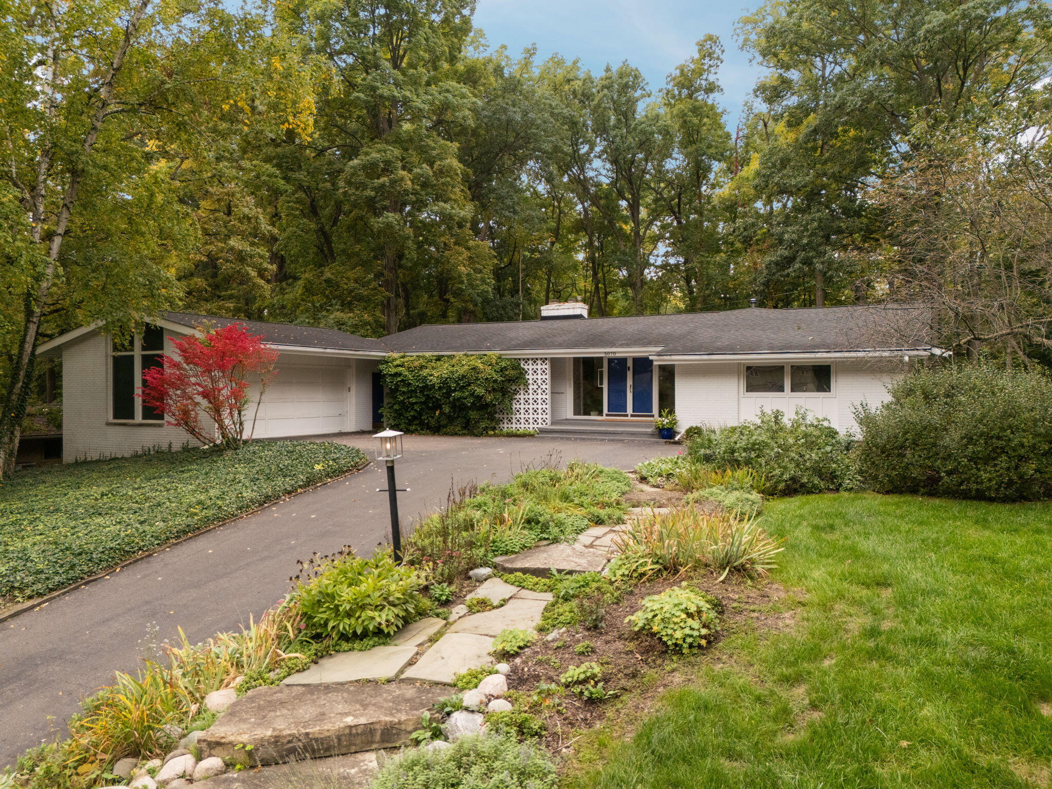 3070 Exmoor Road Property Photo 1
