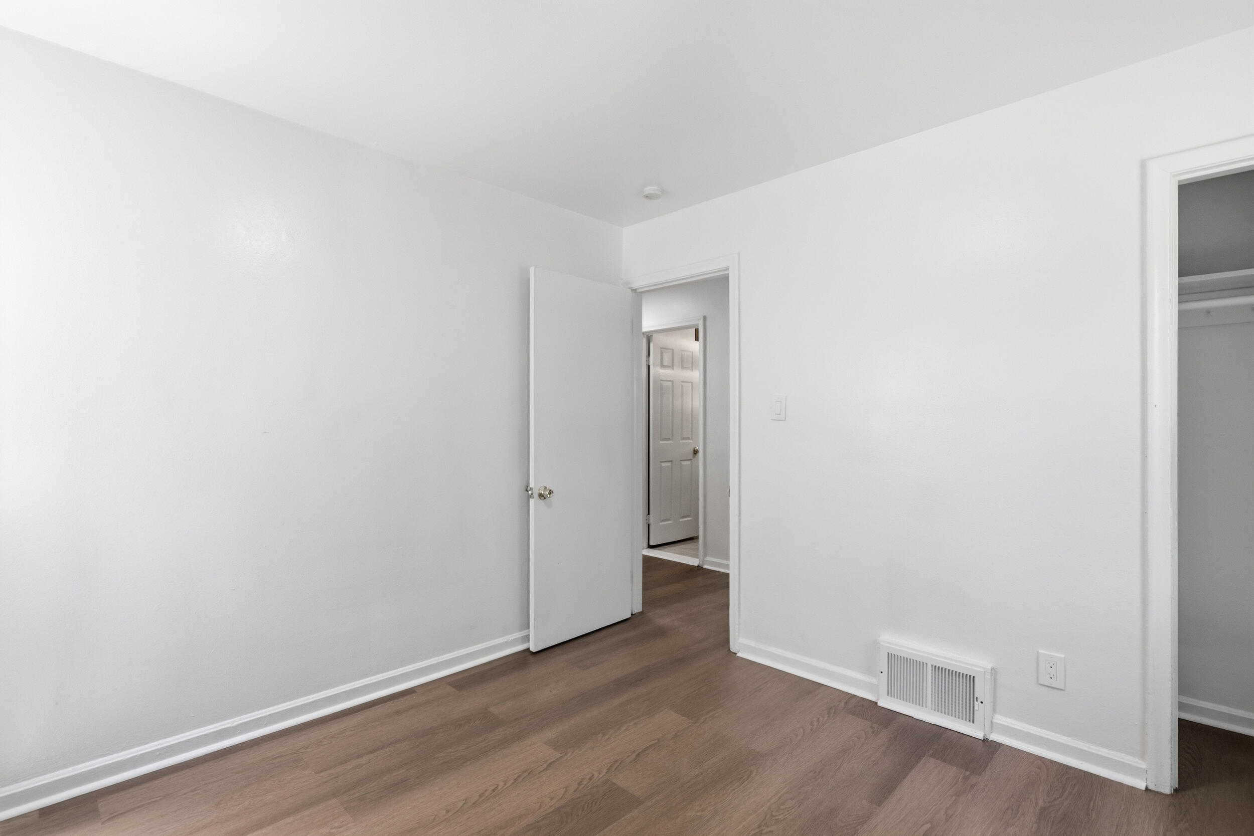 6816 Evergreen Road Property Photo 15