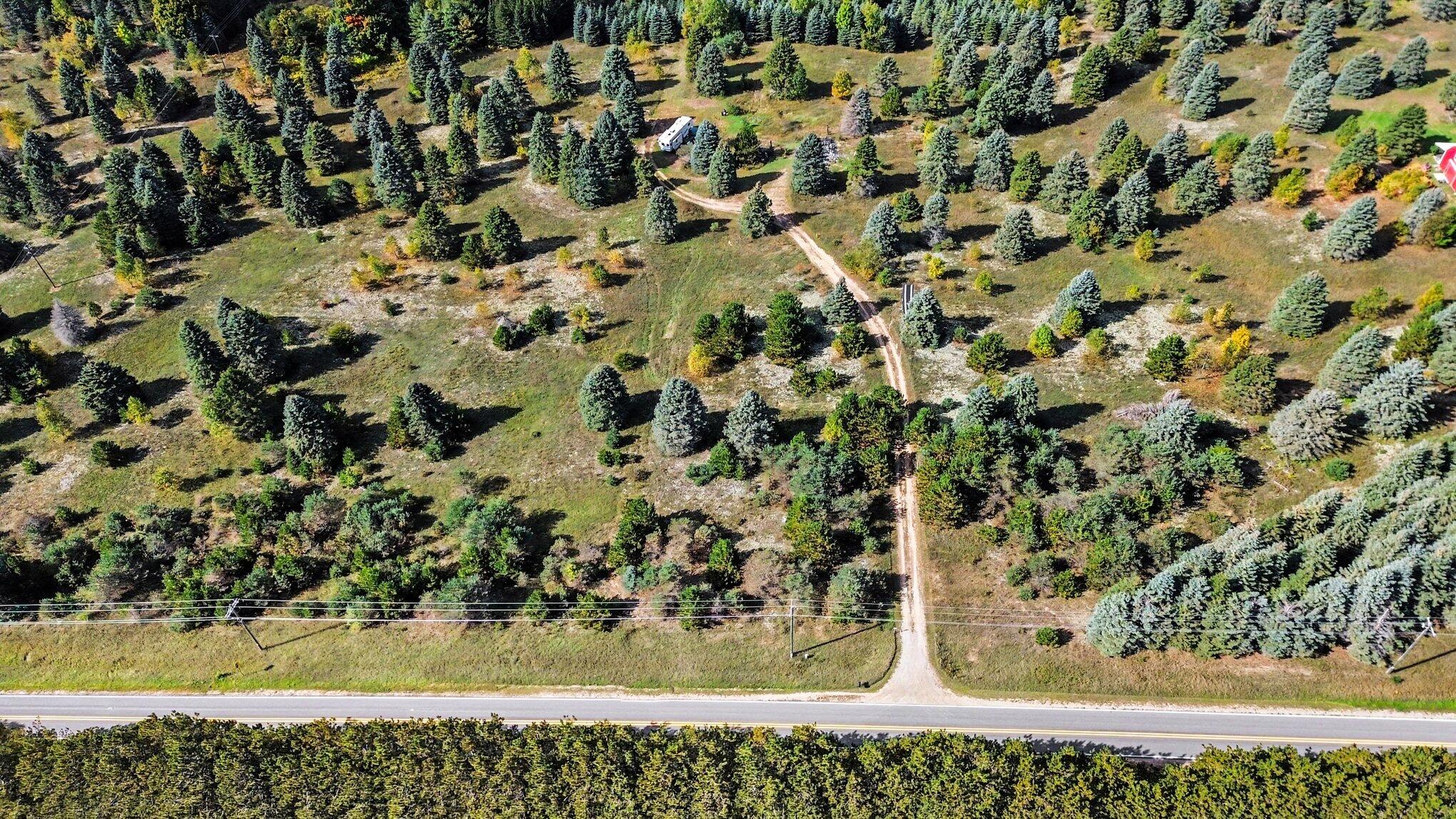 17194 Litzen Road Property Photo 1