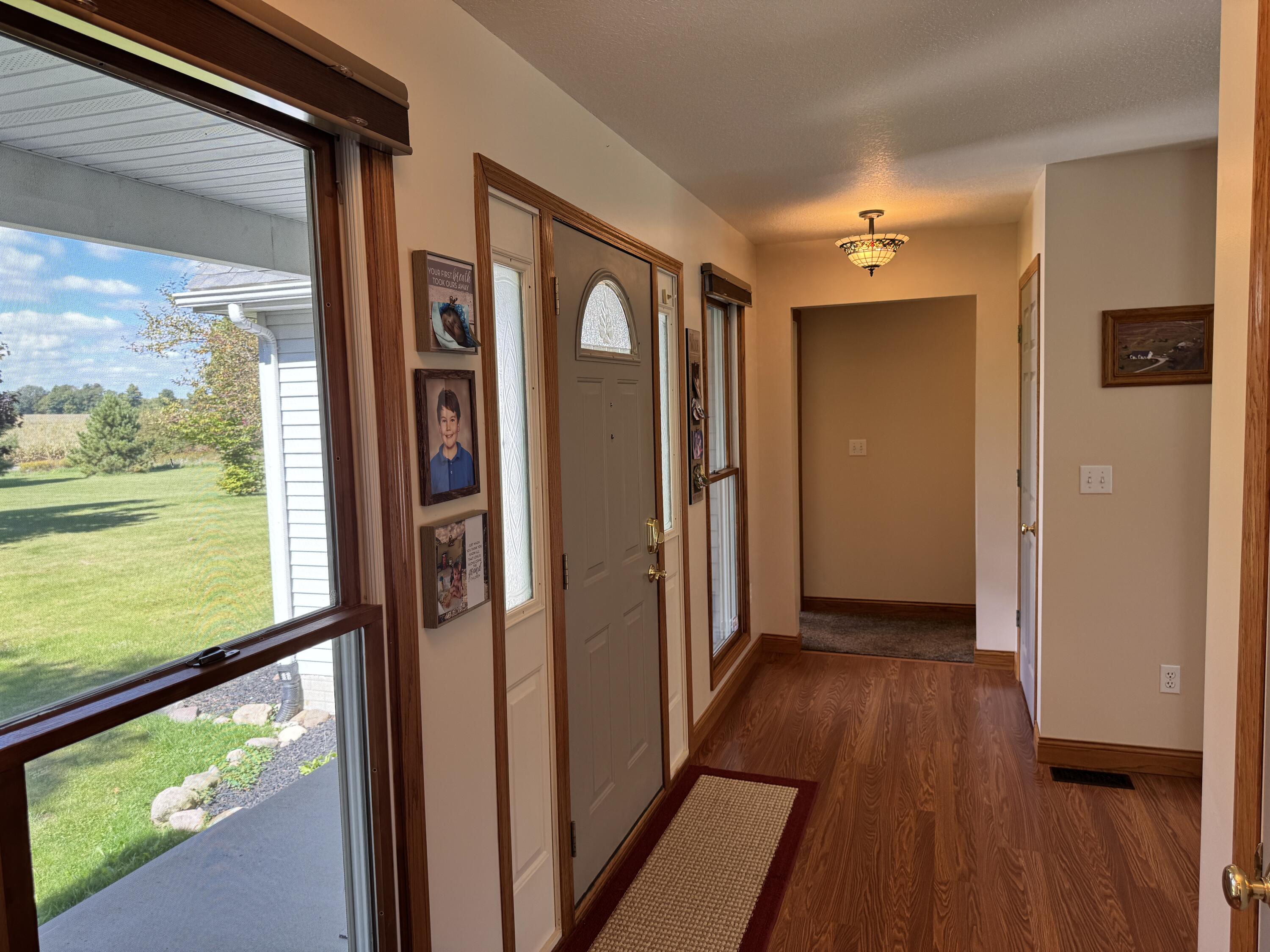 5261 N Rollin Highway Property Photo 8