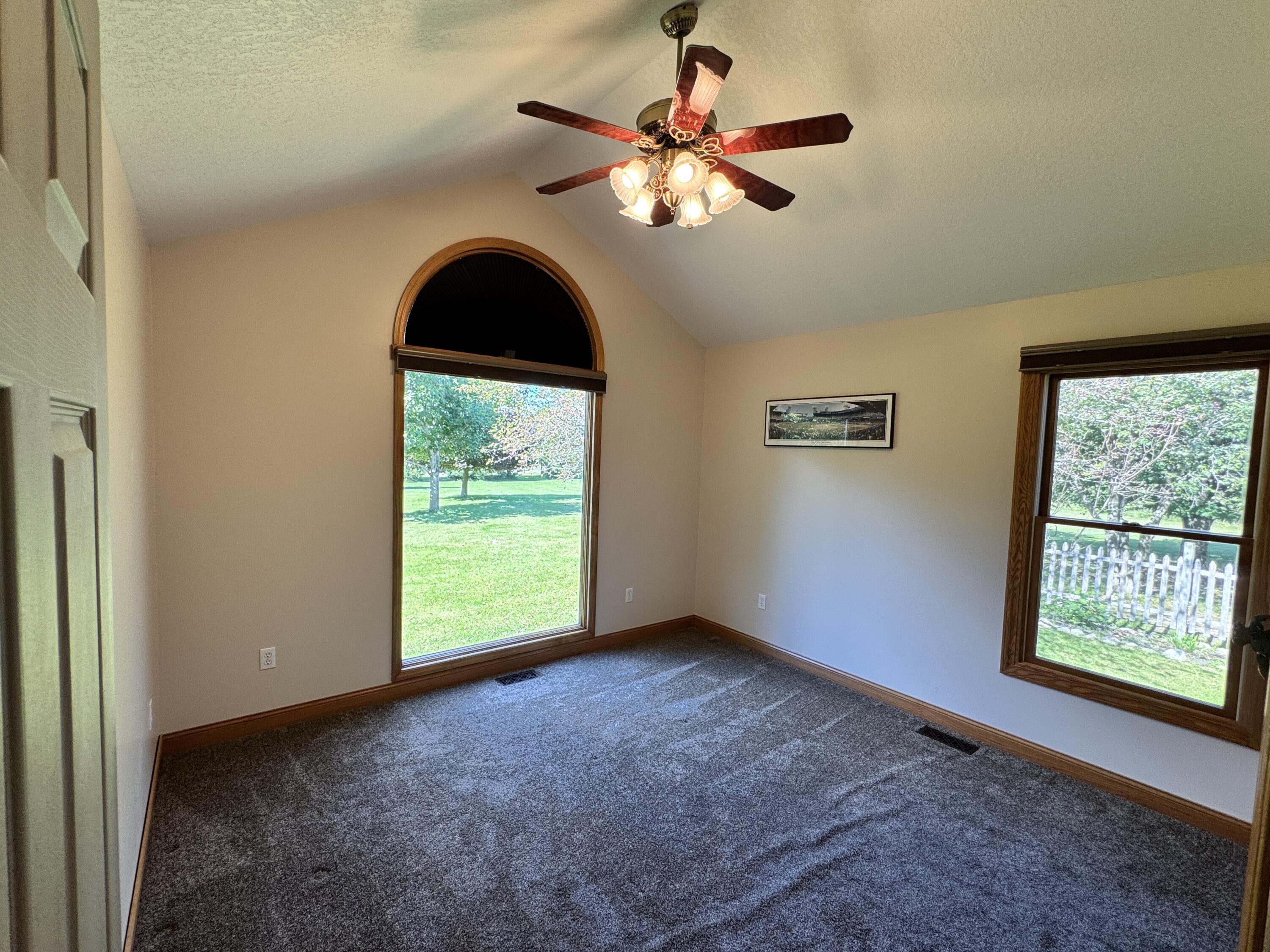 5261 N Rollin Highway Property Photo 17