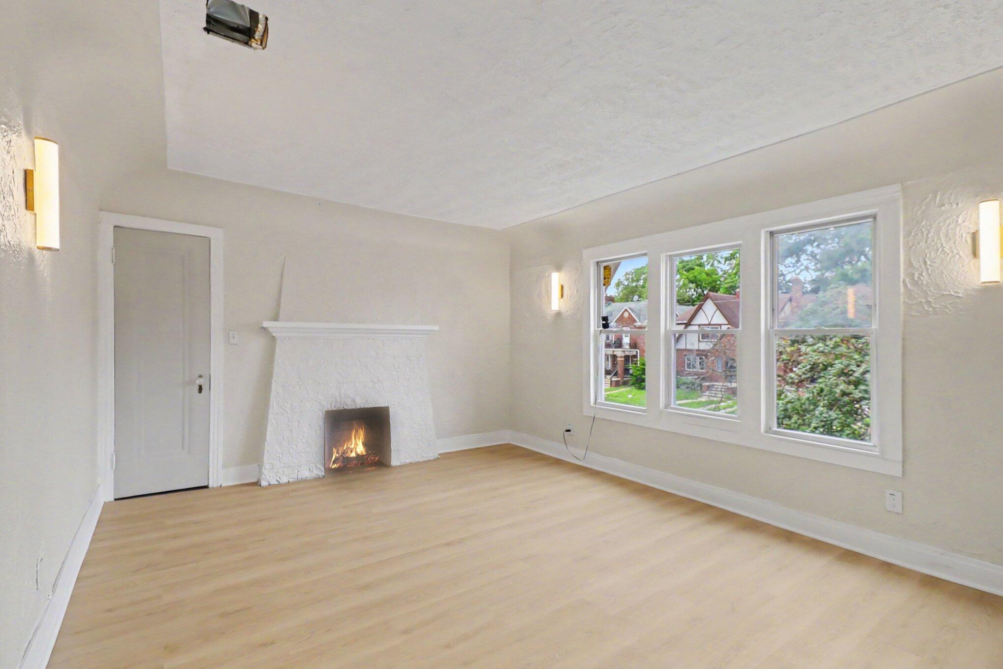 17152 Roselawn Street Property Photo 23