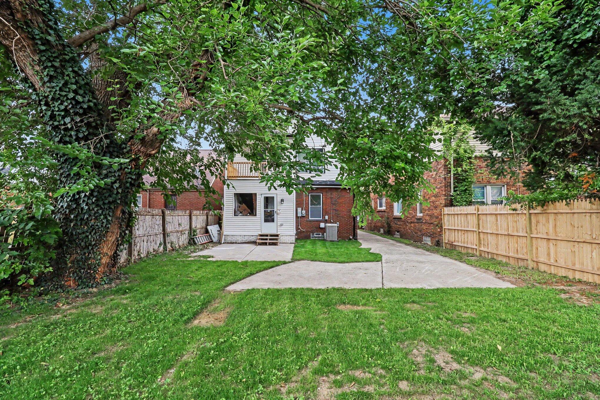 17152 Roselawn Street Property Photo 39