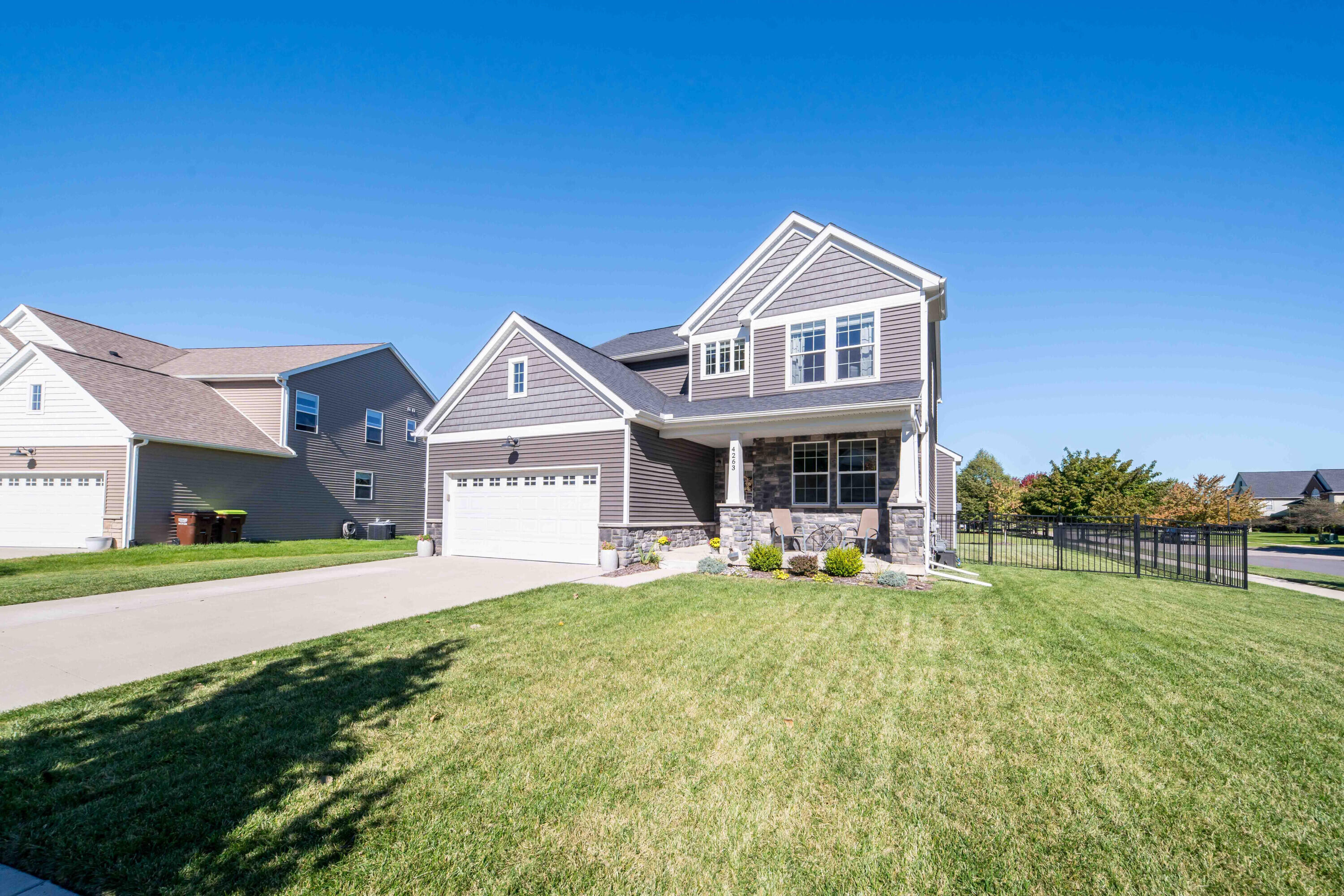 4263 Rolling Meadow Lane Property Photo 1