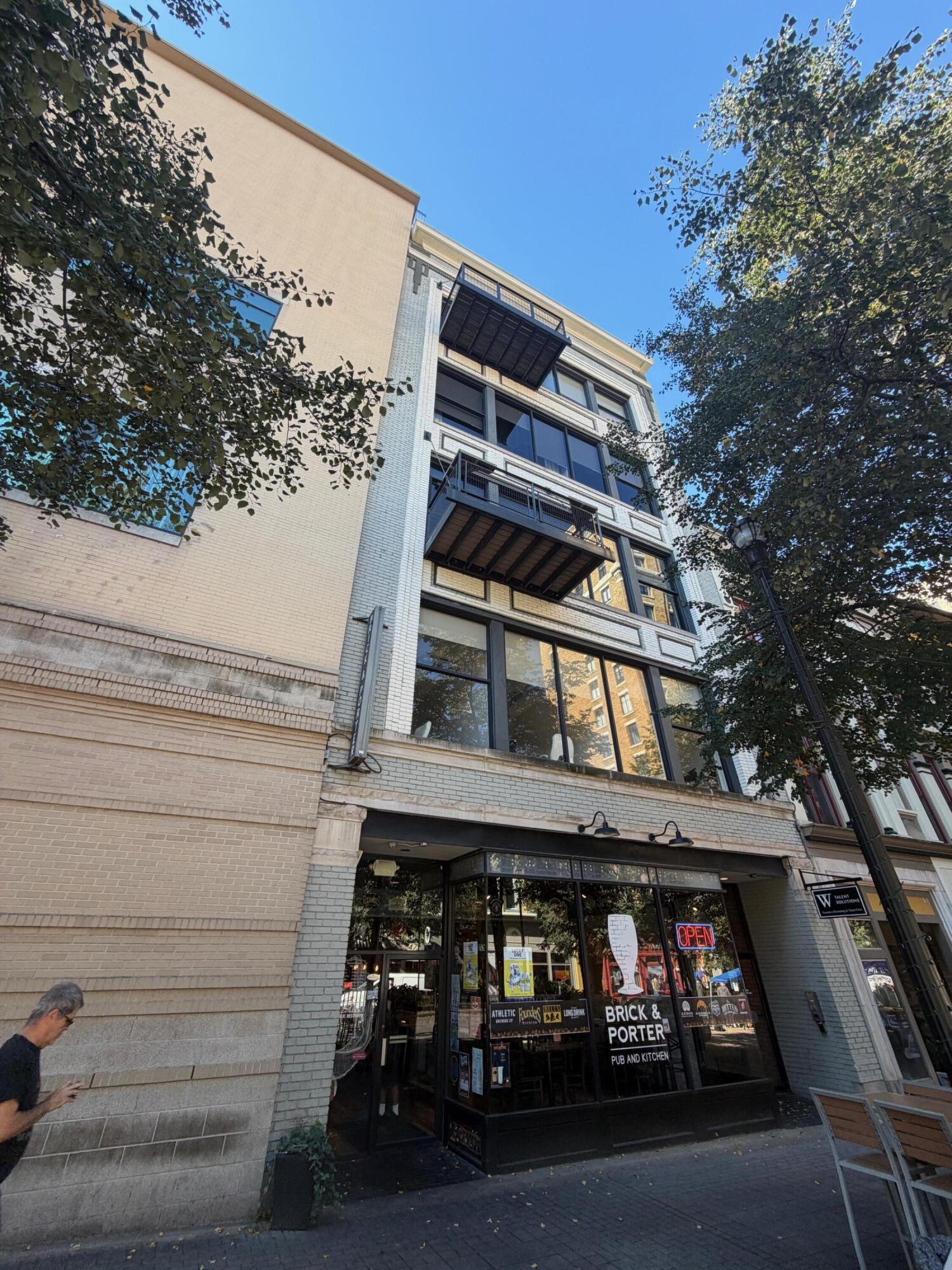 49 Monroe Center Street NW 8 Property Photo 1
