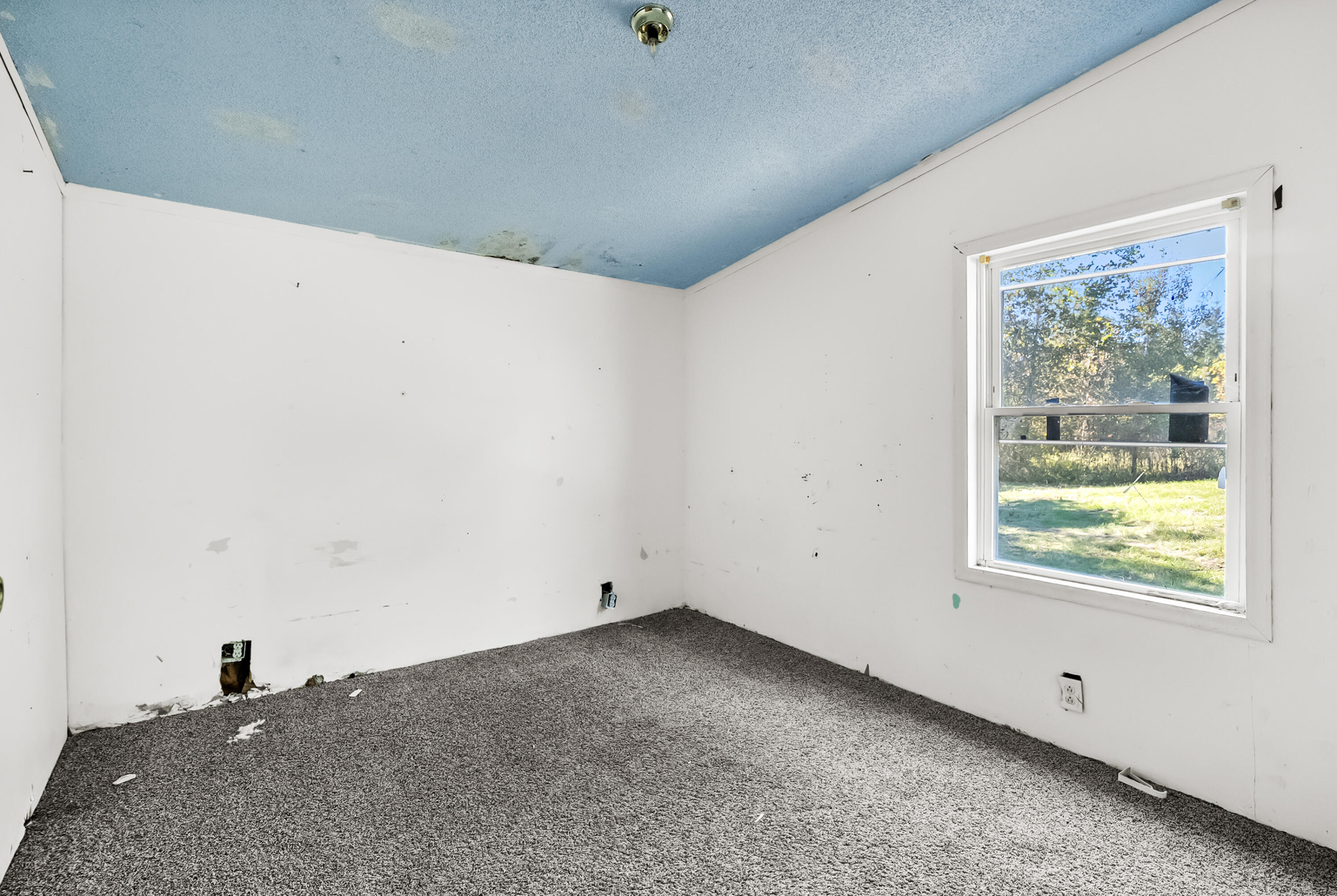 2740 111th Avenue Property Photo 16