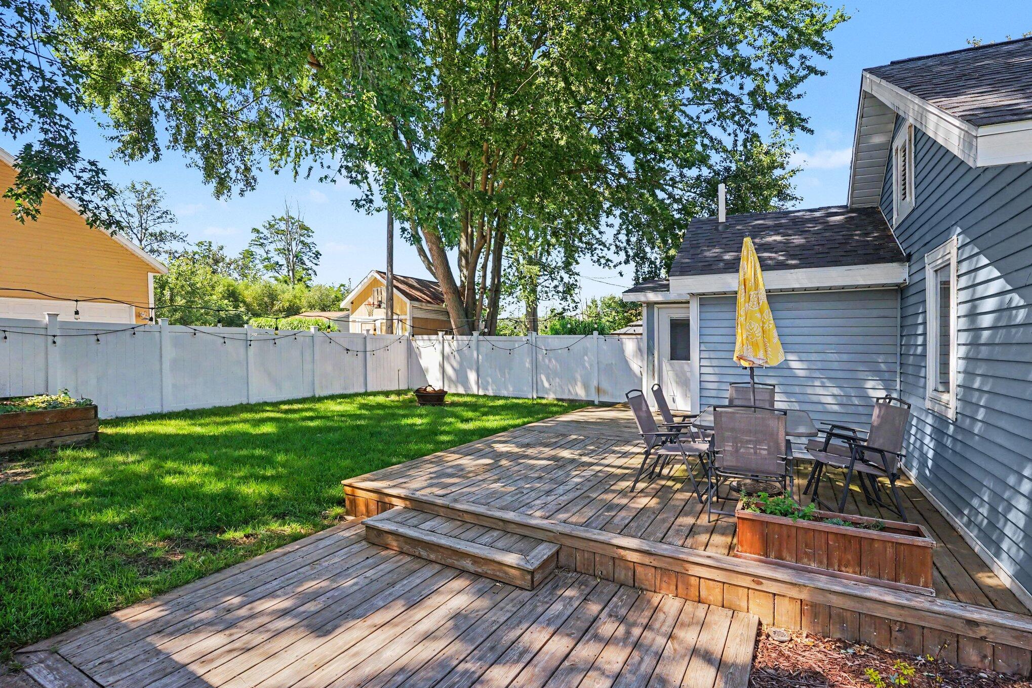 66 Lakeview Avenue Property Photo 5