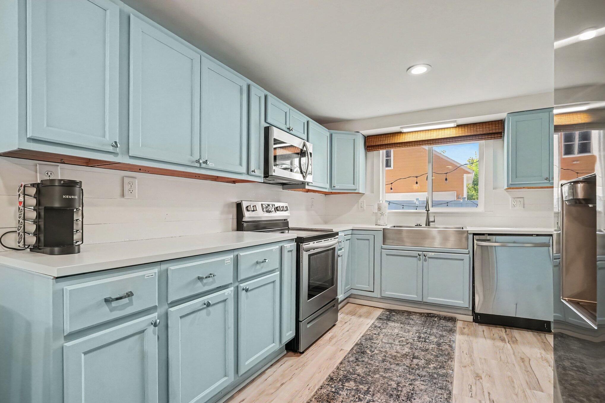 66 Lakeview Avenue Property Photo 7