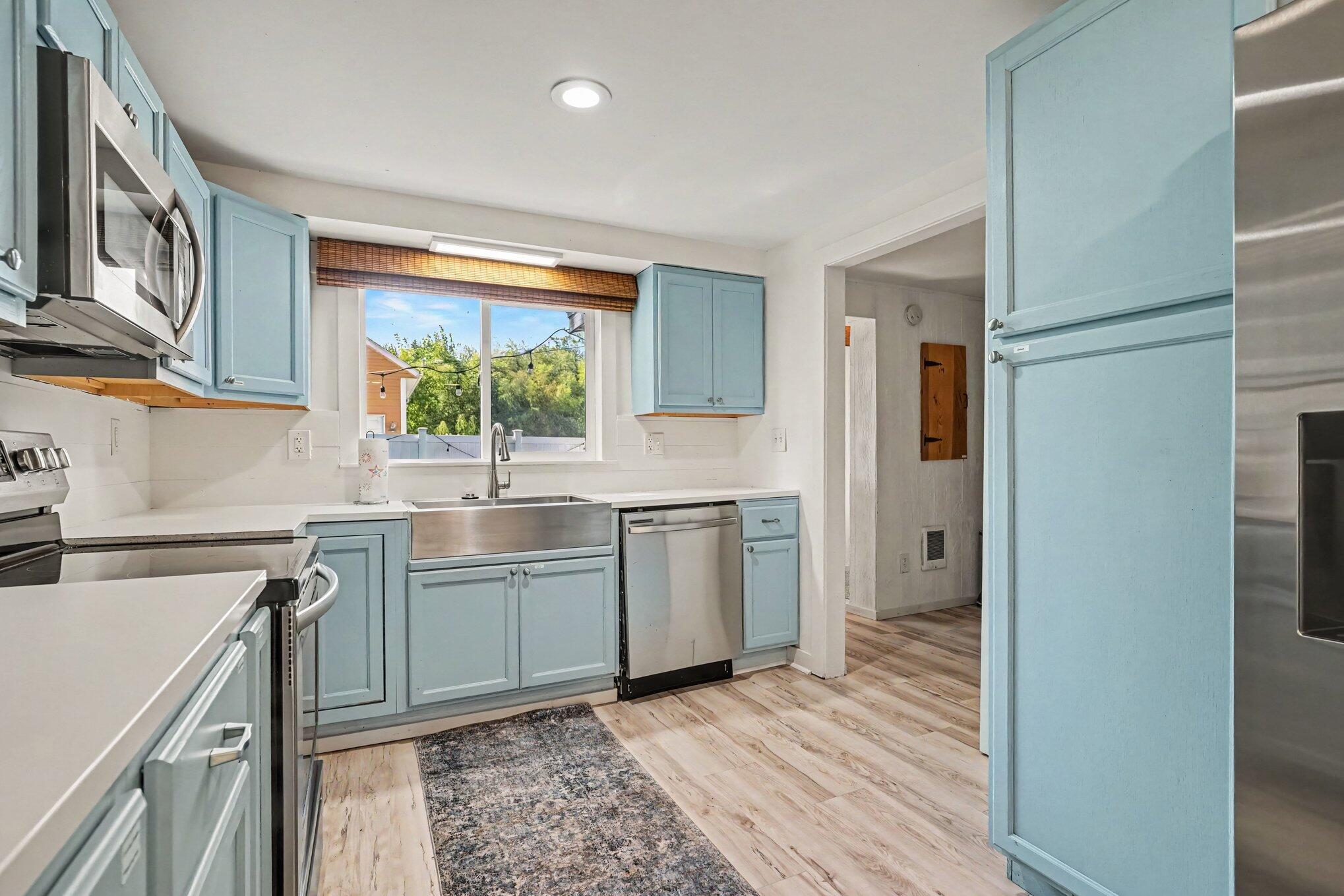 66 Lakeview Avenue Property Photo 9