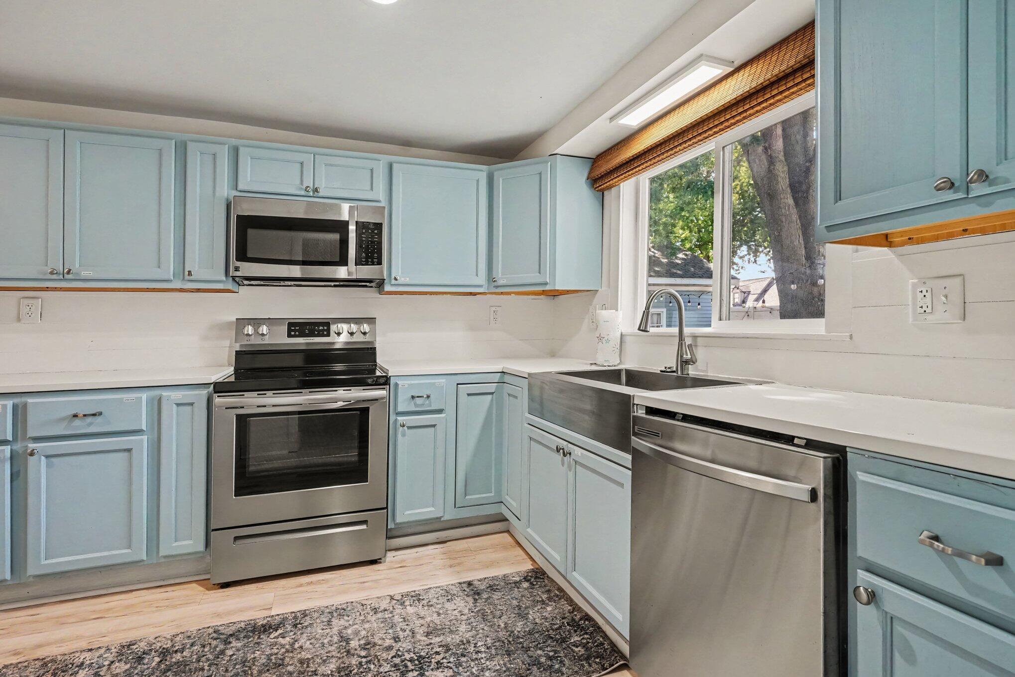 66 Lakeview Avenue Property Photo 11