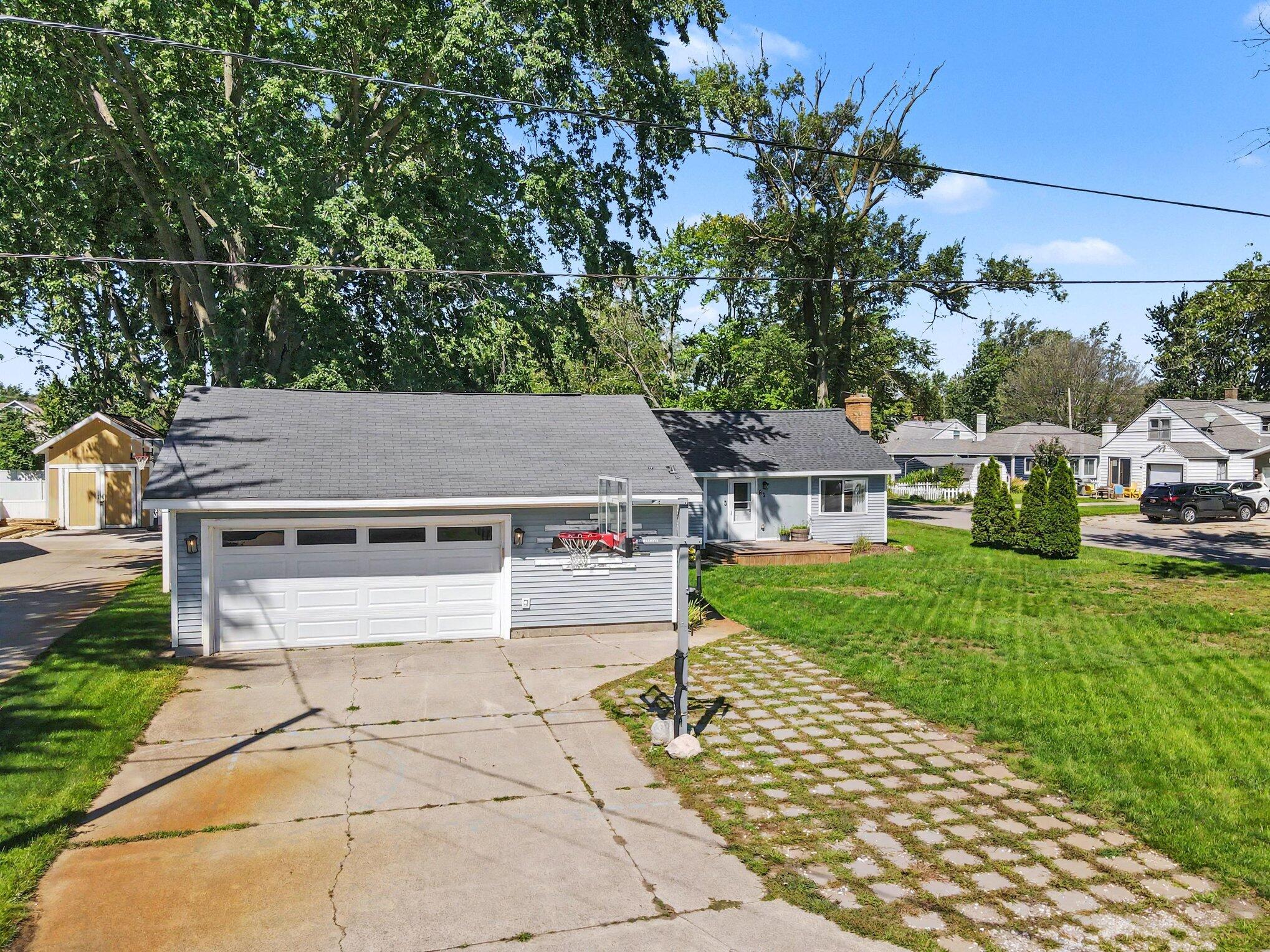 66 Lakeview Avenue Property Photo 39