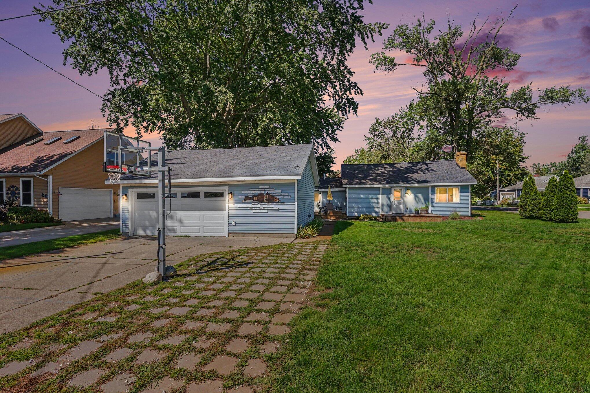 66 Lakeview Avenue Property Photo 40