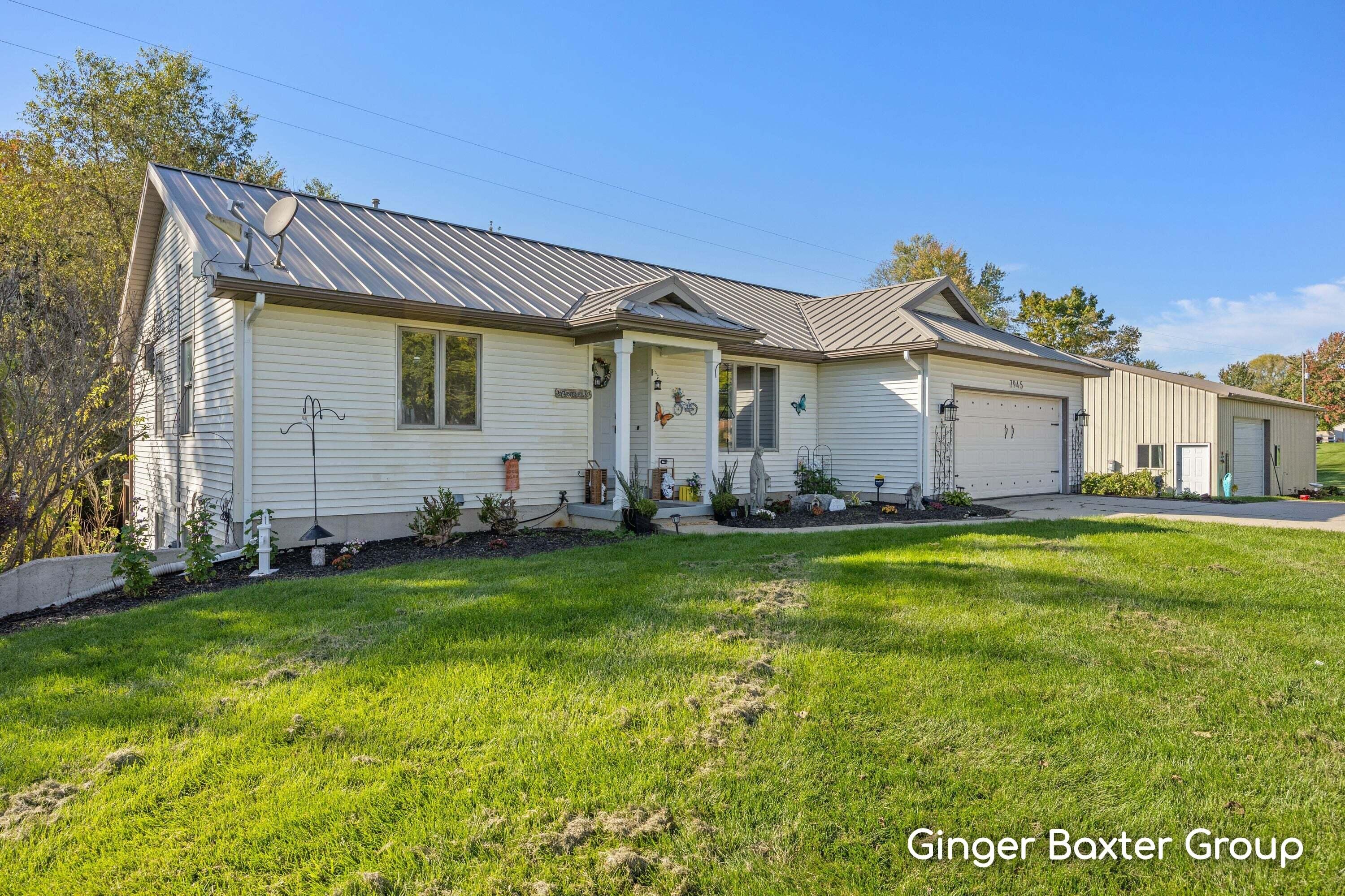 7945 Morse Lake Avenue Se Property Photo 1