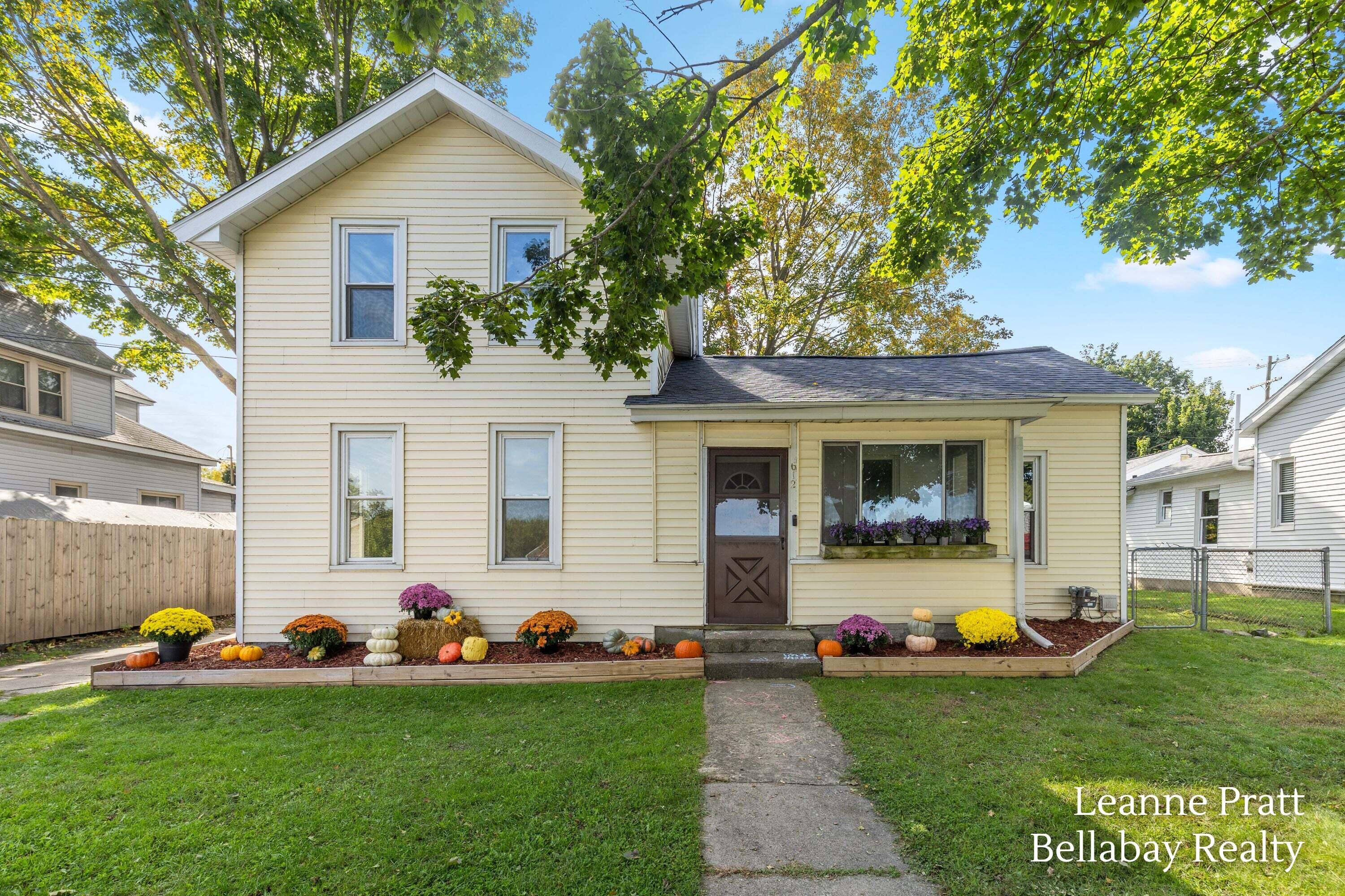 612 E Green Street Property Photo 1