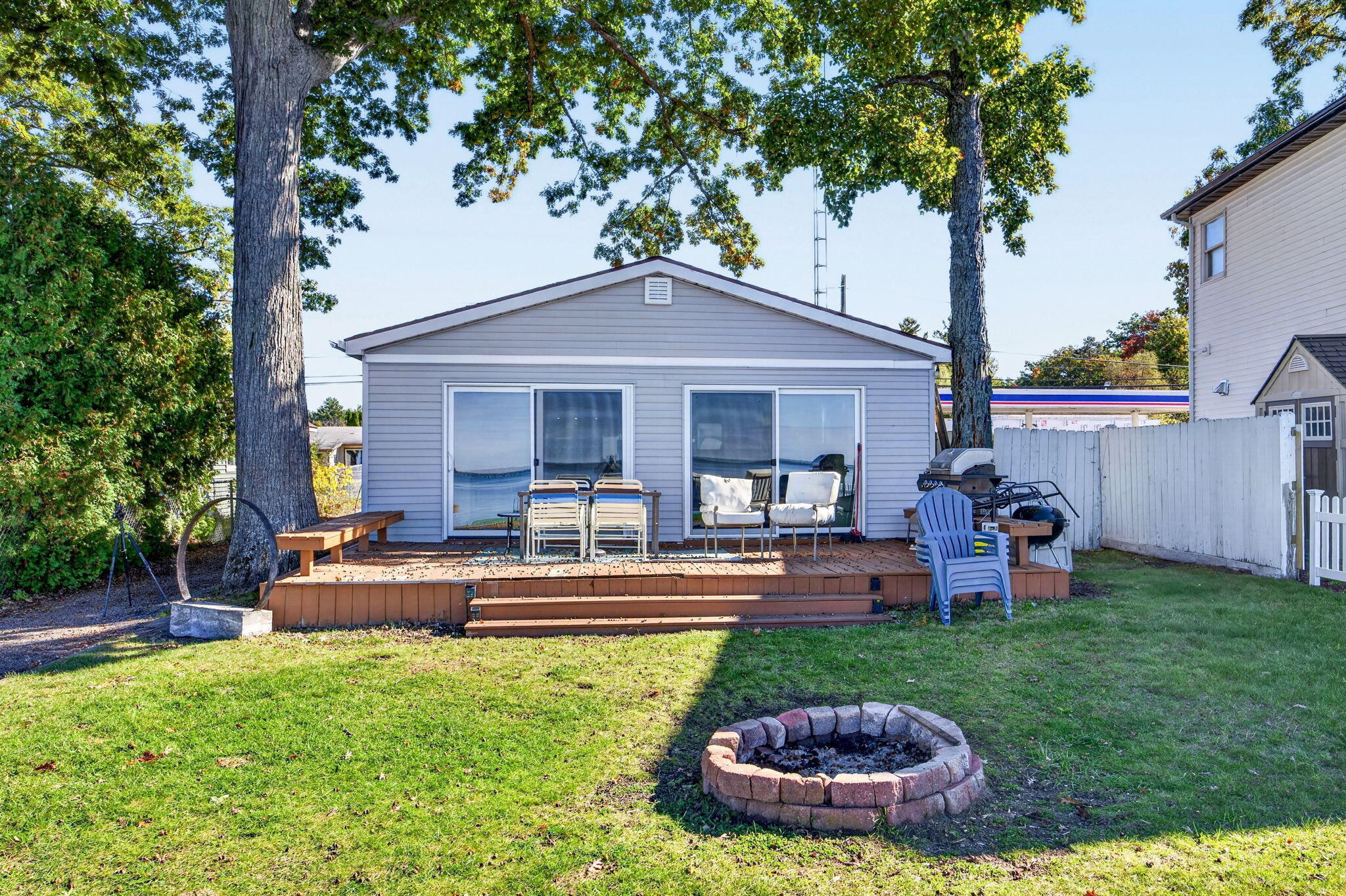 278 W Houghton Lake Drive
