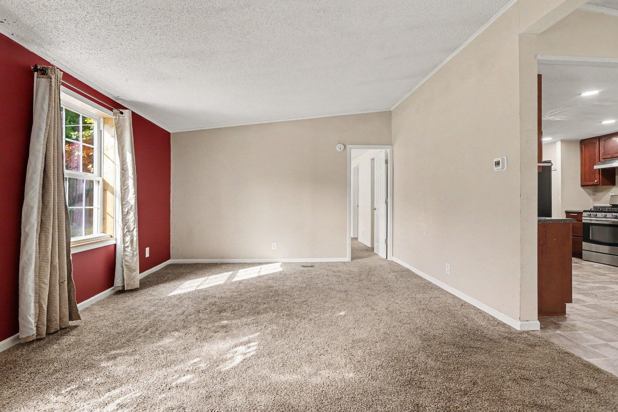 10671 Hillandale Drive Property Photo 4