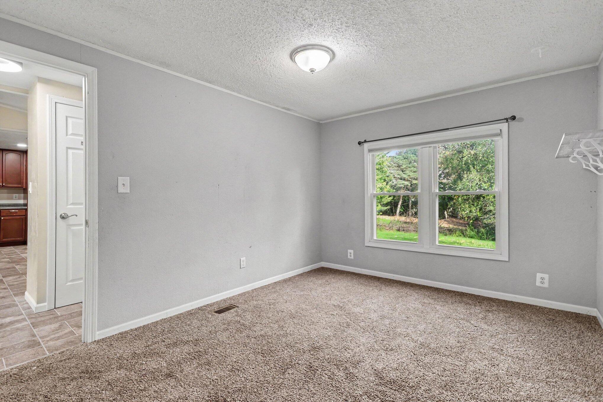 10671 Hillandale Drive Property Photo 21