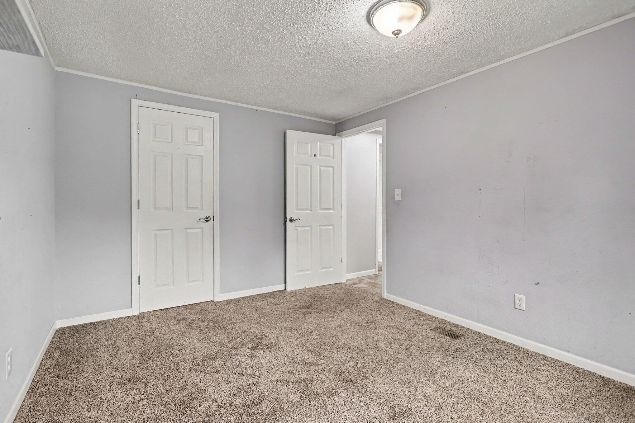 10671 Hillandale Drive Property Photo 22