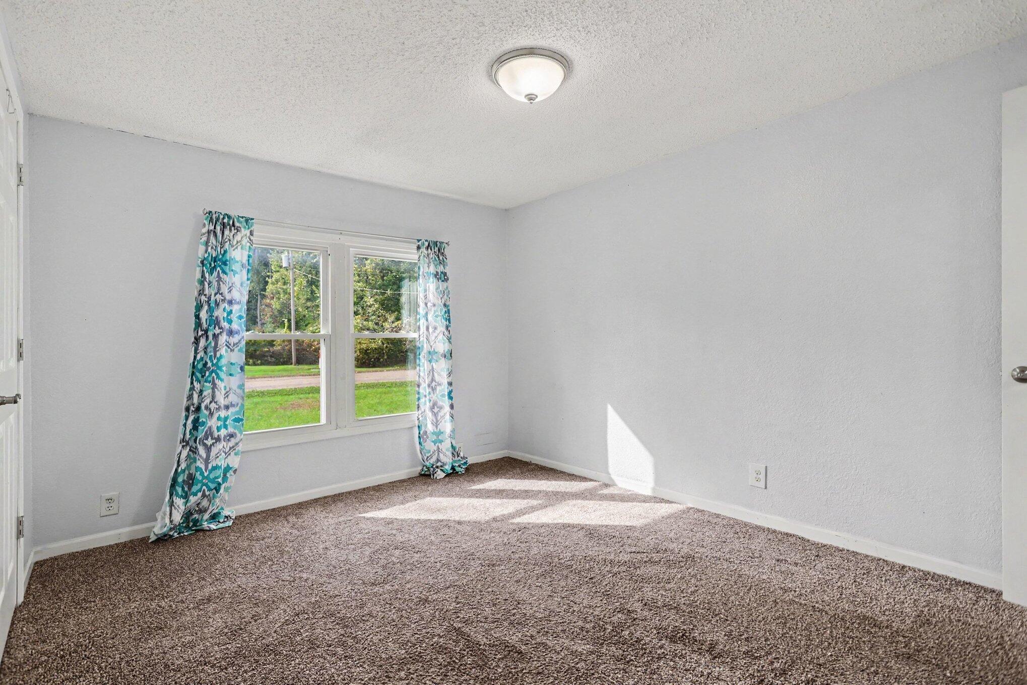 10671 Hillandale Drive Property Photo 24