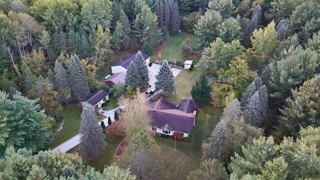 6945 Ward Road Property Photo 1