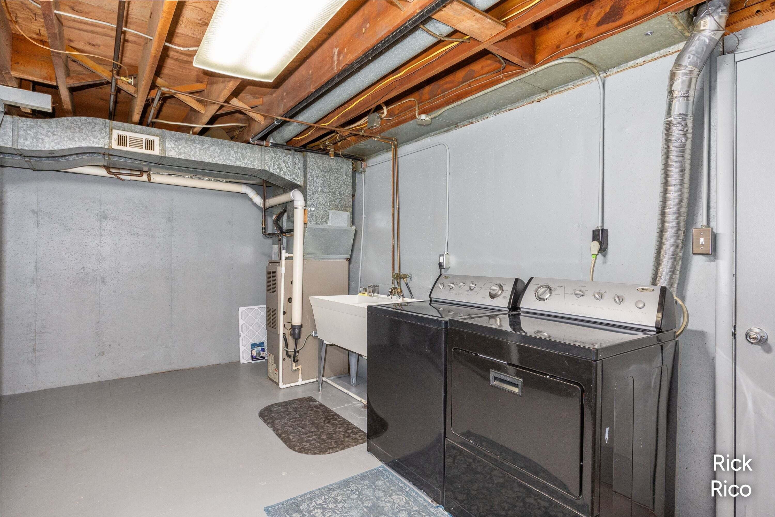 4890 Burgis Avenue Se Property Photo 25