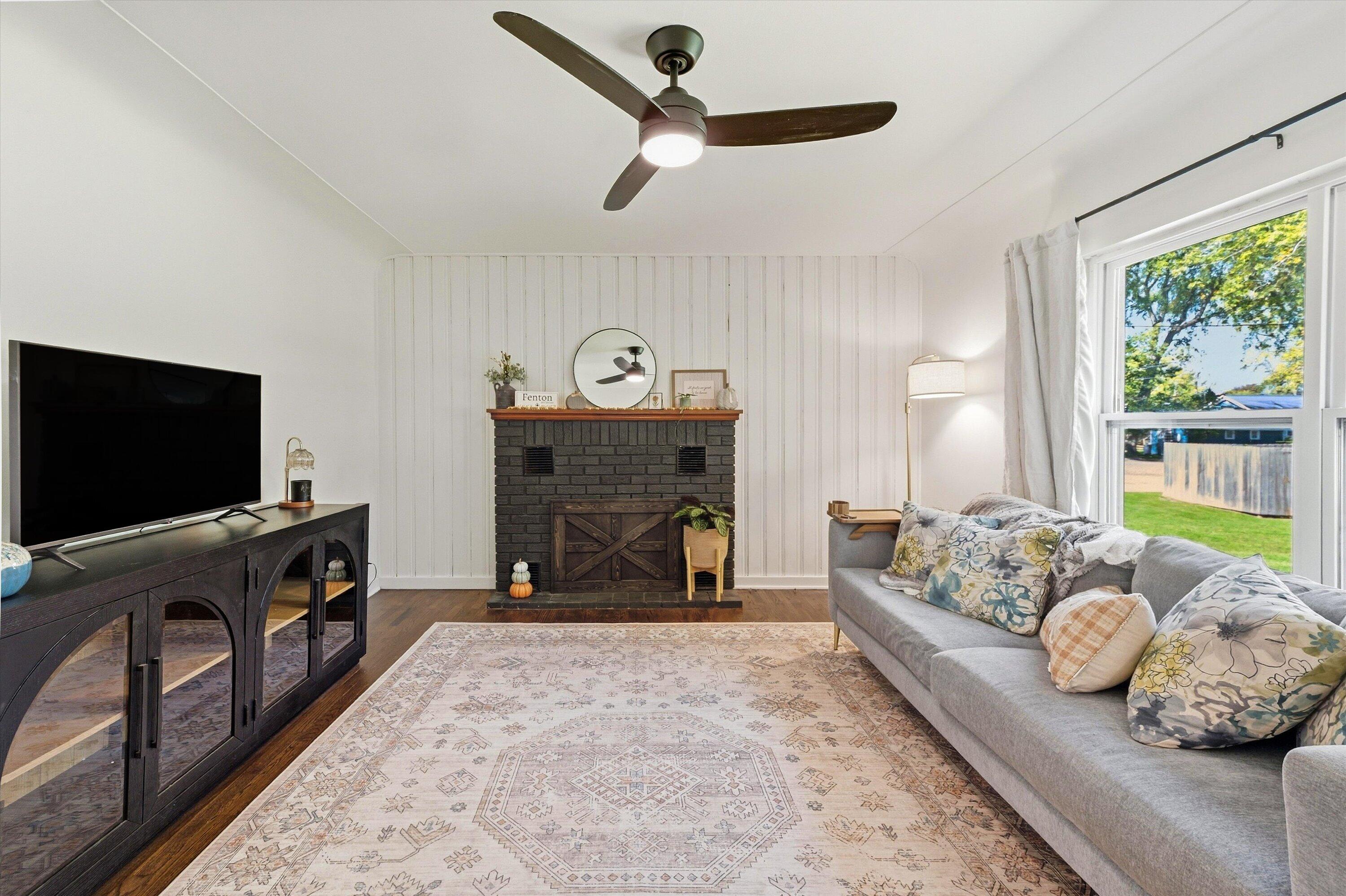 835 W Silver Lake Road Property Photo 4