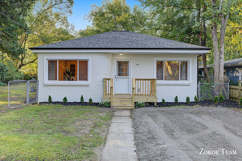 144 Kenton Street Se Property Photo 1