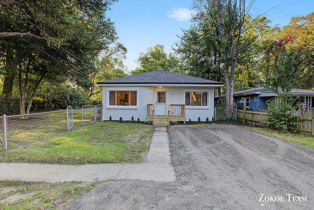 144 Kenton Street Se Property Photo 3
