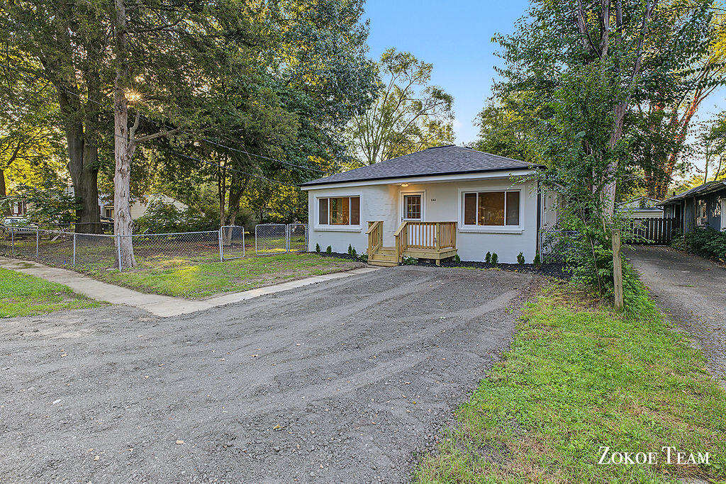 144 Kenton Street Se Property Photo 4