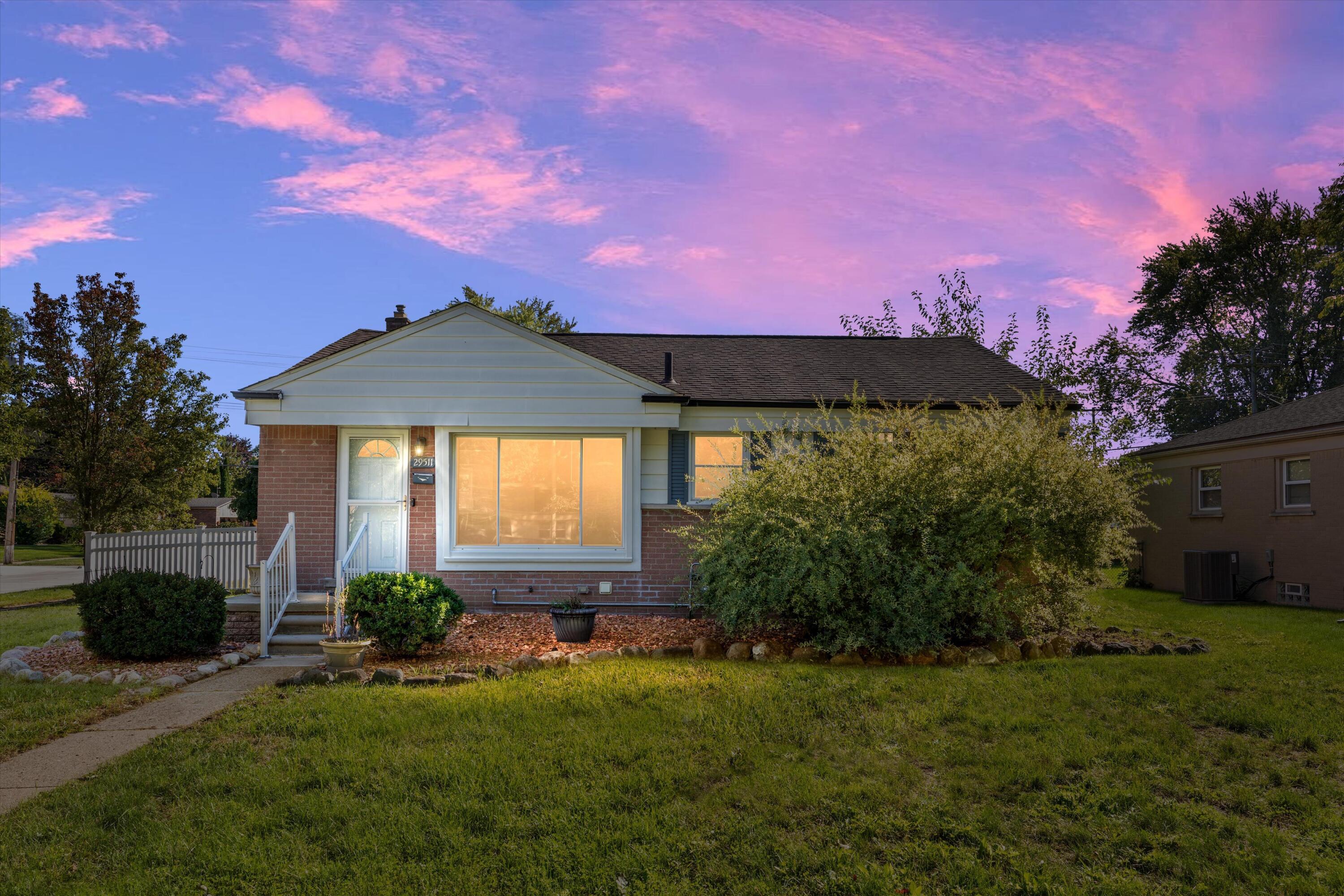 29511 Grandon Street Property Photo 1