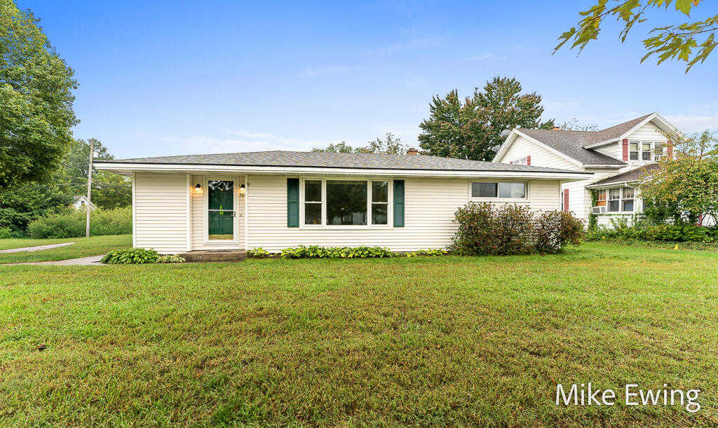 360 W 32nd Street Property Photo 1
