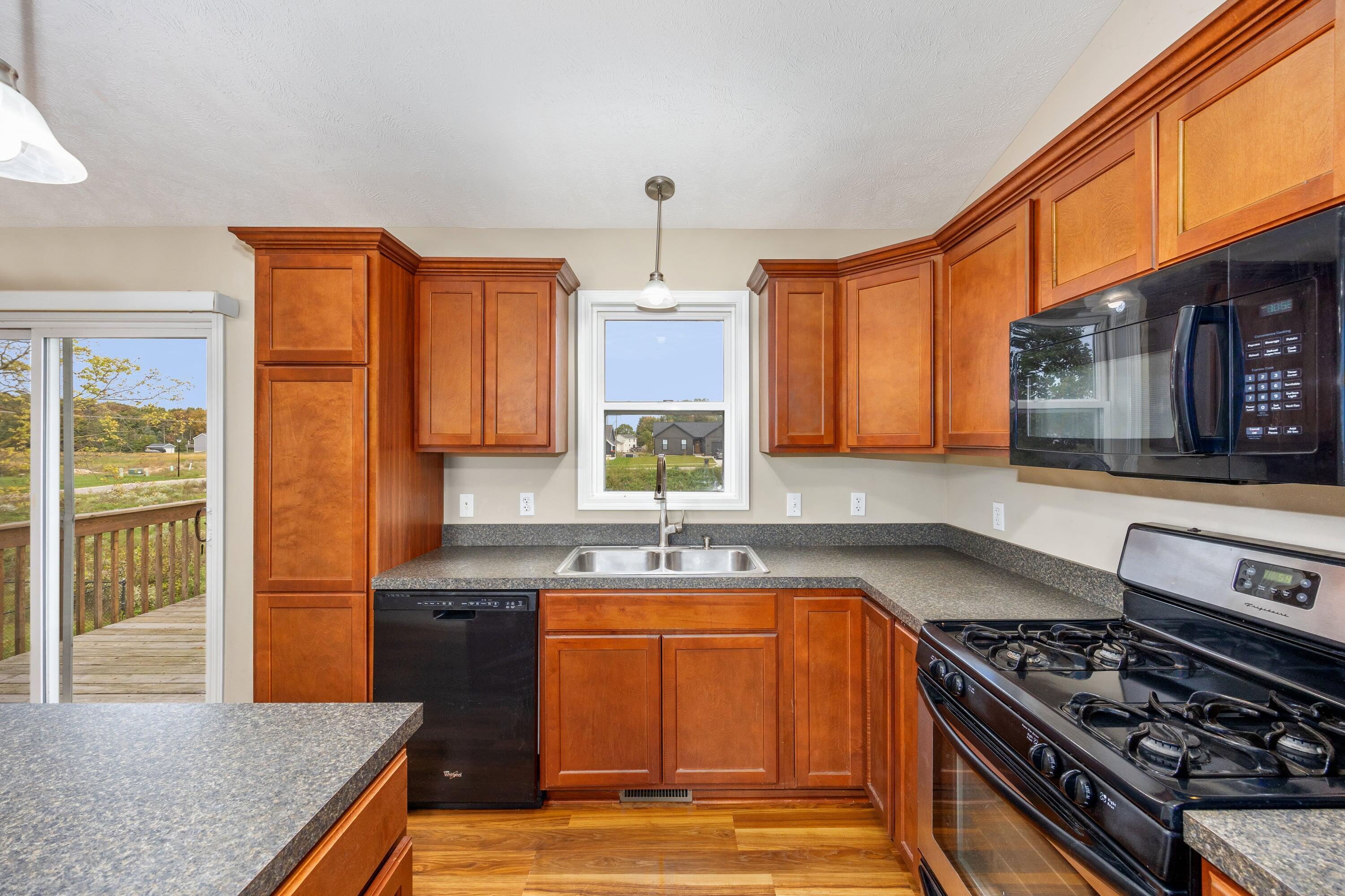 5351 Windfield Drive Property Photo 10