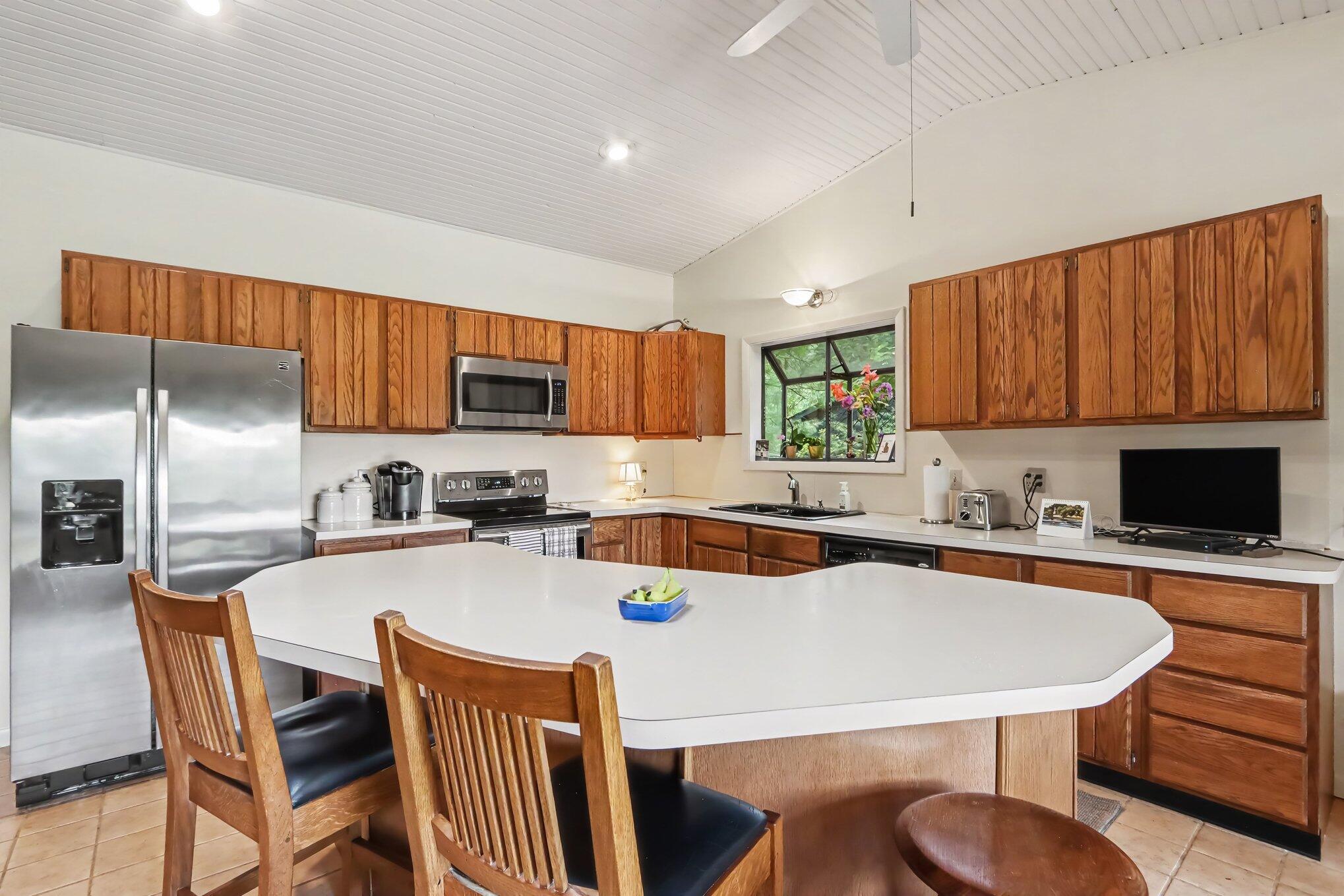 9808 Oak Forest Circle Property Photo 8