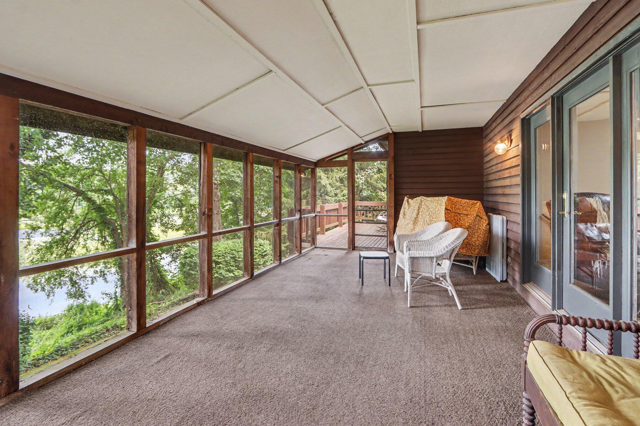 9808 Oak Forest Circle Property Photo 11