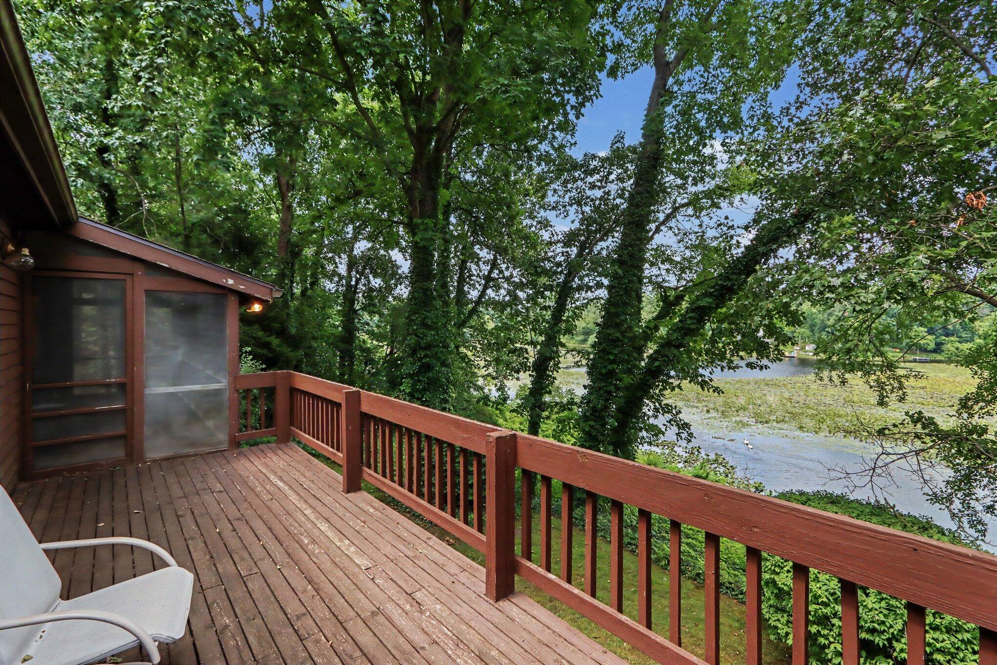 9808 Oak Forest Circle Property Photo 12