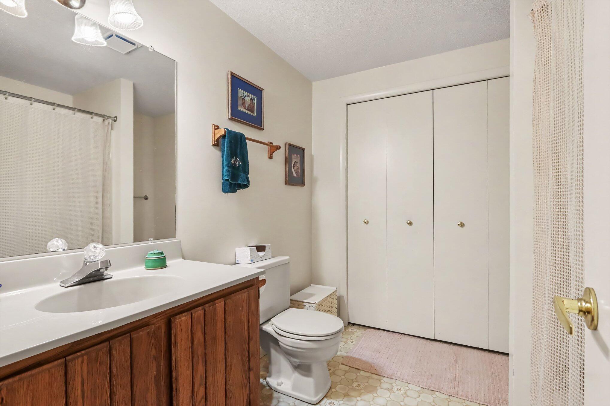 9808 Oak Forest Circle Property Photo 31