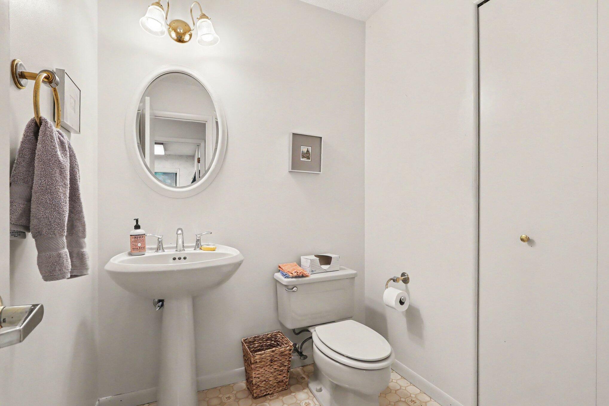 9808 Oak Forest Circle Property Photo 37