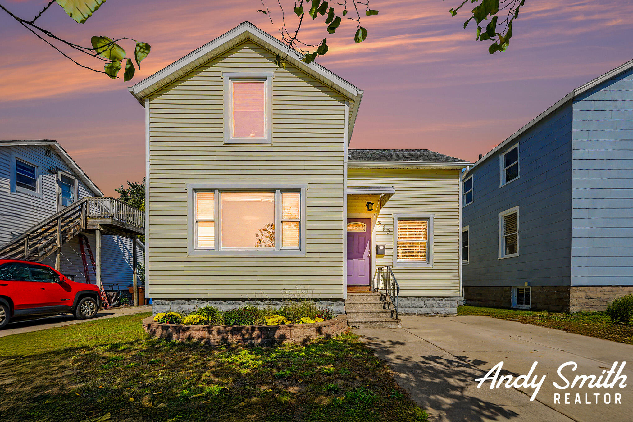 313 Elliott Avenue Property Photo 1