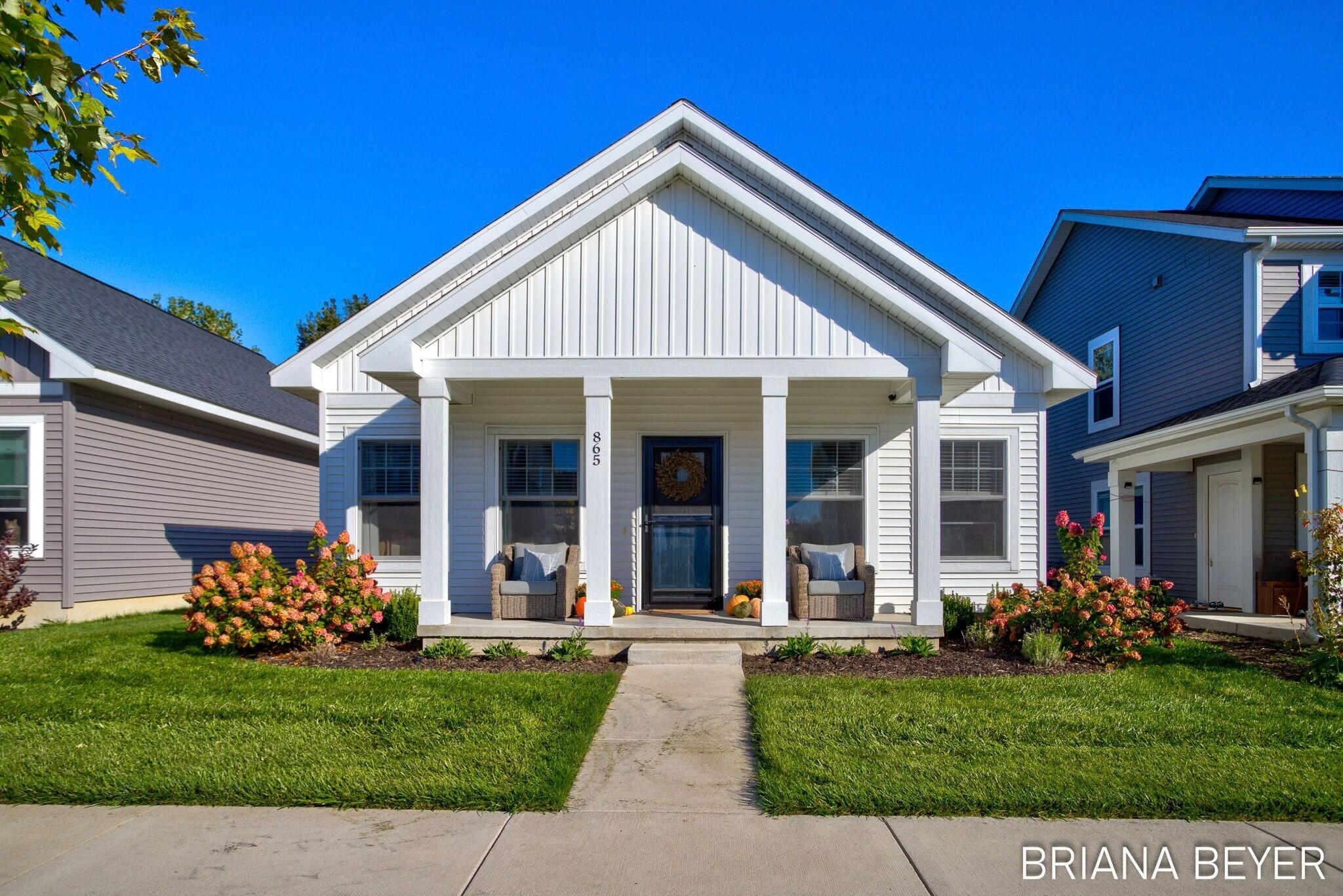 865 Winchester Street Property Photo 1