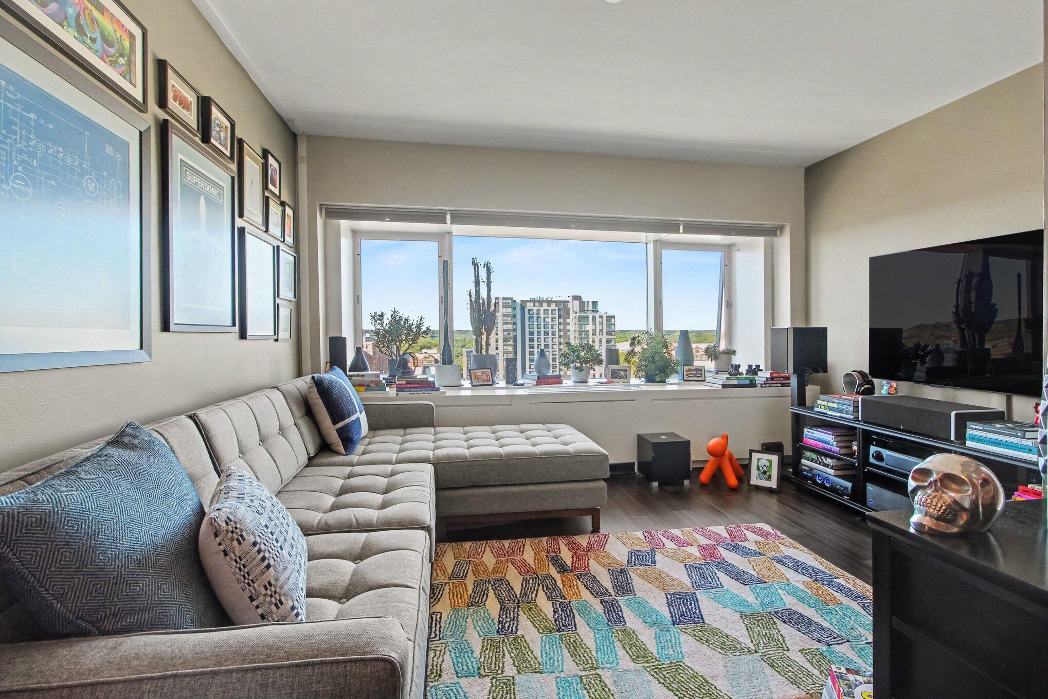 555 E William Street 17G Property Photo 1