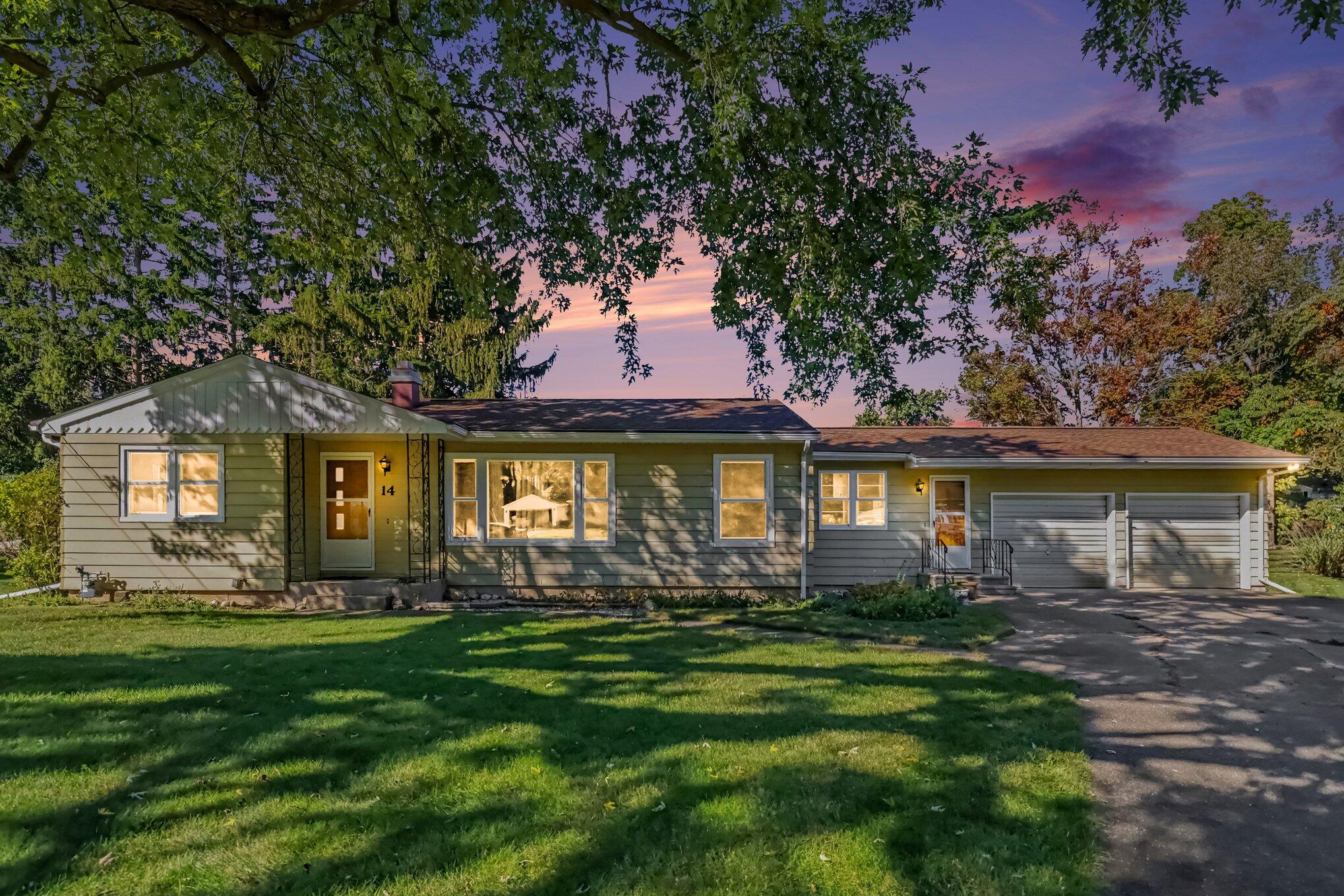 14 Thornapple Drive Property Photo 1