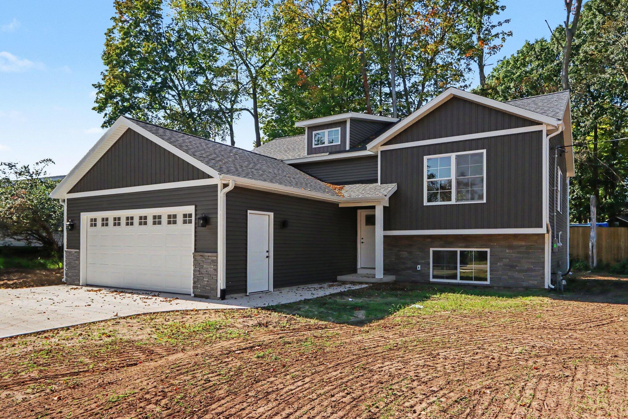 1032 Sir Knight Road Property Photo 1