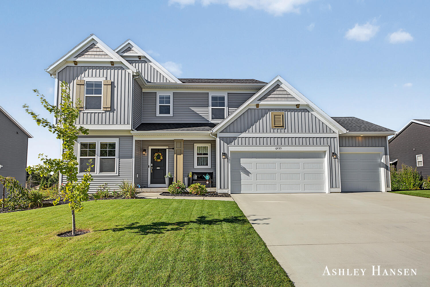 6455 Fieldview Drive Ne Property Photo 1